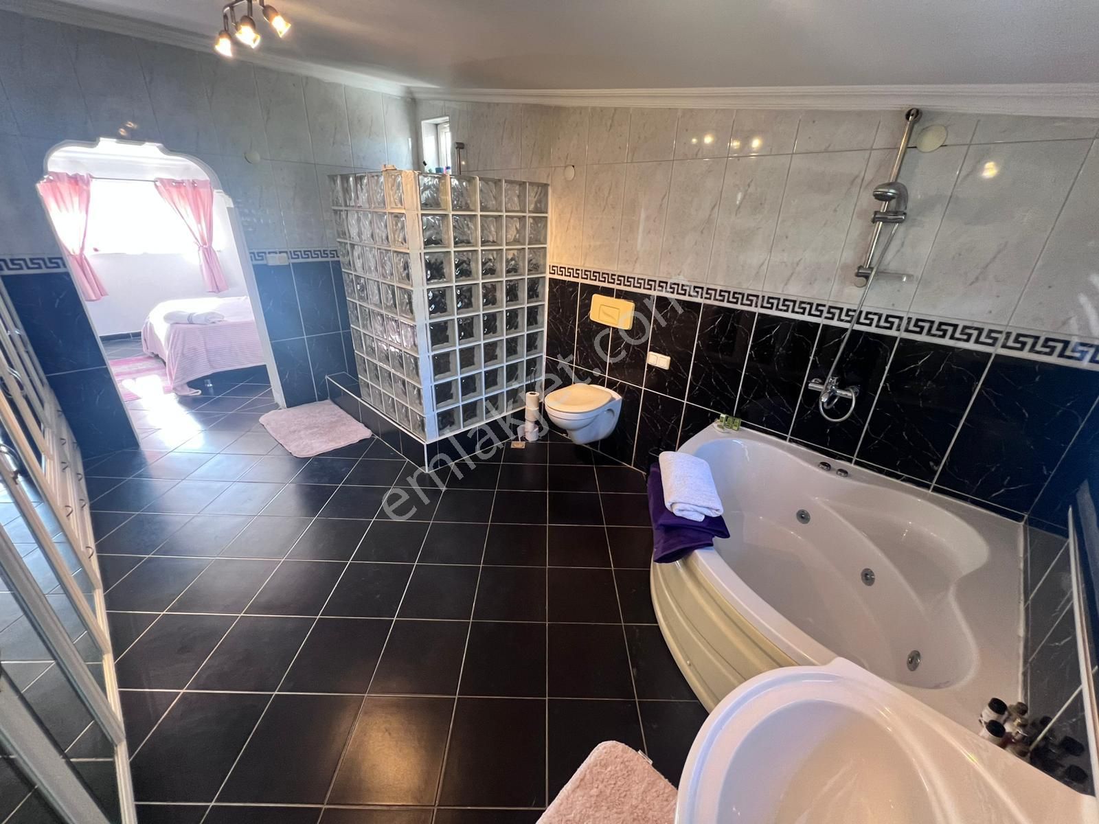 Antalya Kadriye'de Site İçi Satılık 4+1 Eşyalı Villa - Görsel 29