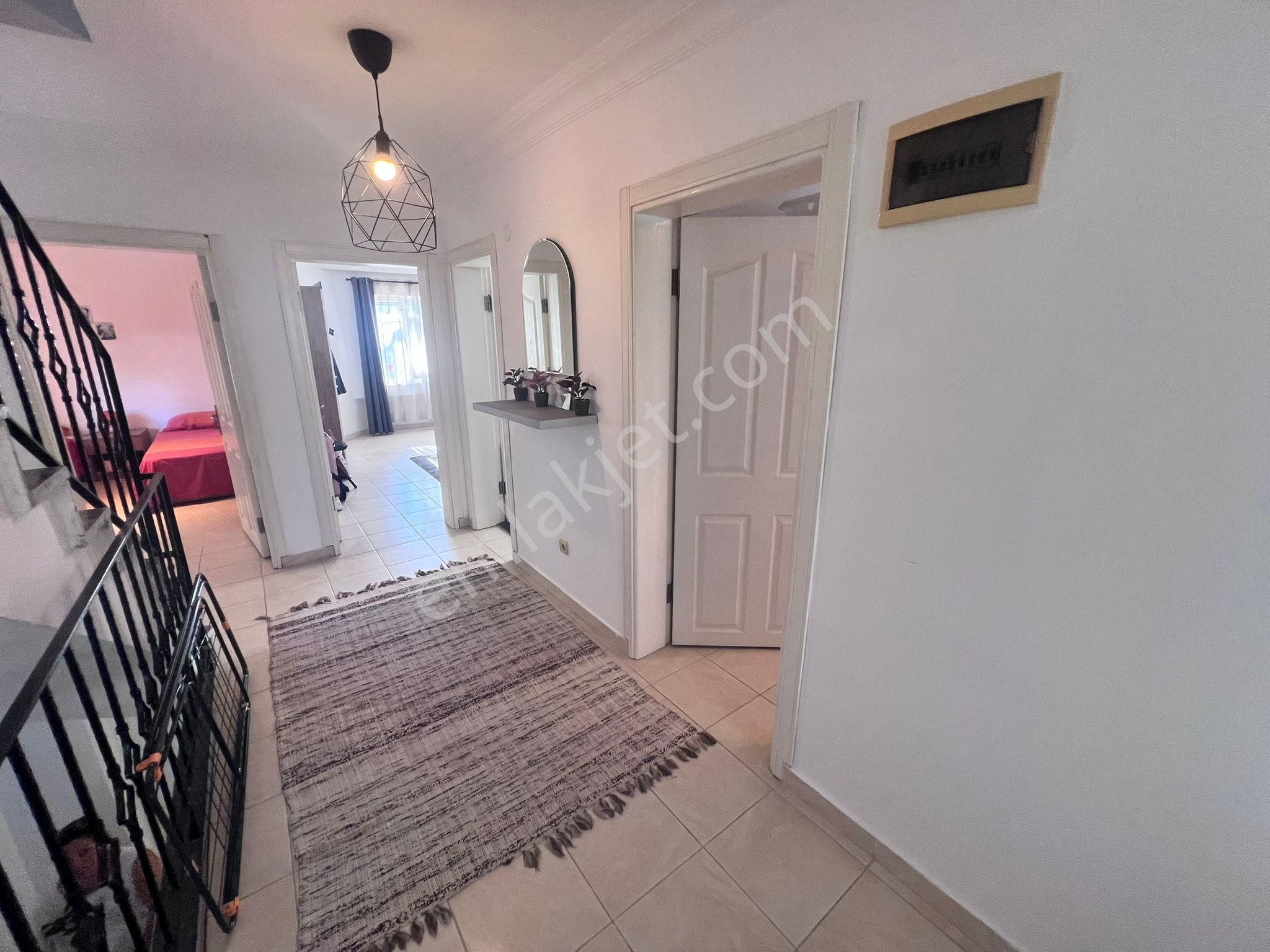 Antalya Kadriye'de Site İçi Satılık 4+1 Eşyalı Villa - Görsel 17