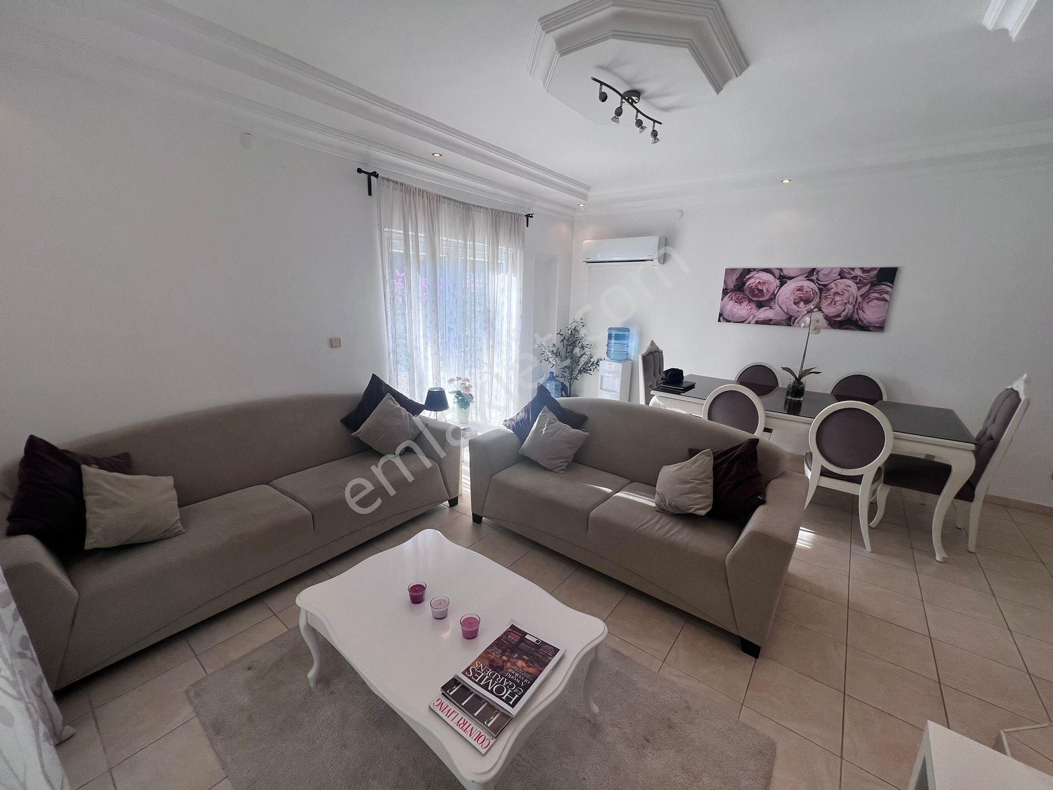 Antalya Kadriye'de Site İçi Satılık 4+1 Eşyalı Villa - Görsel 10