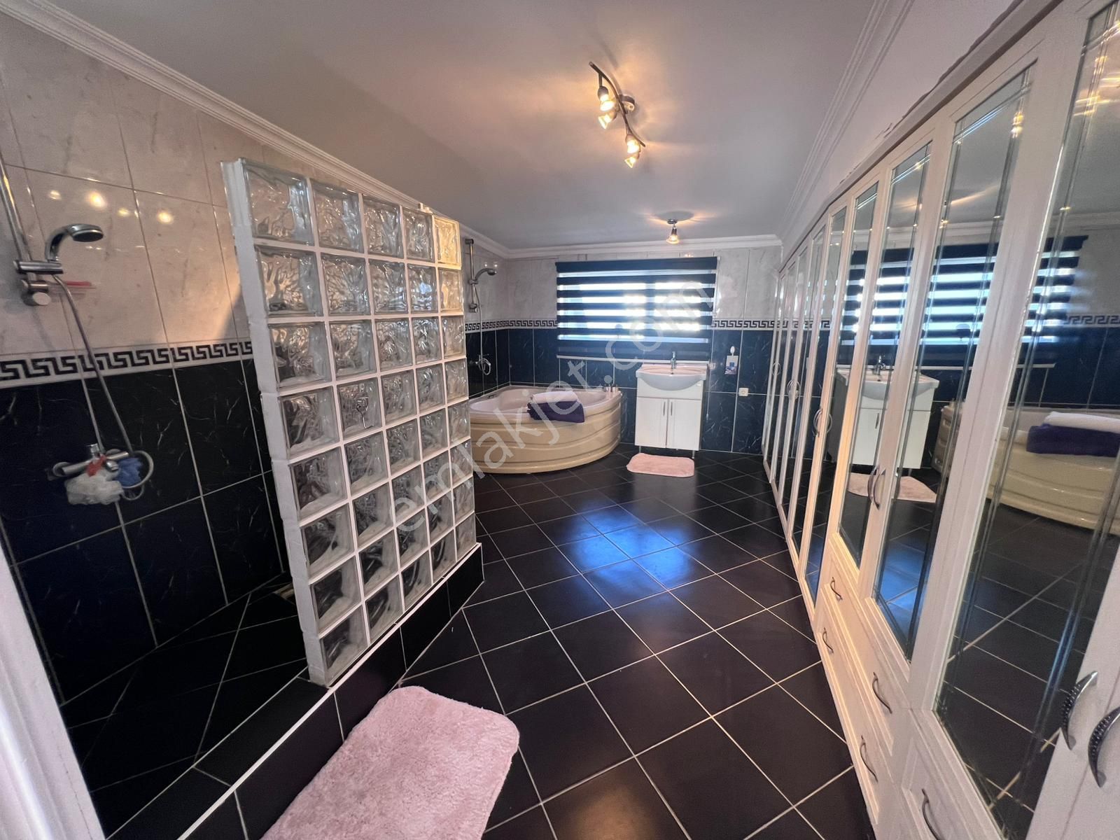 Antalya Kadriye'de Site İçi Satılık 4+1 Eşyalı Villa - Görsel 28