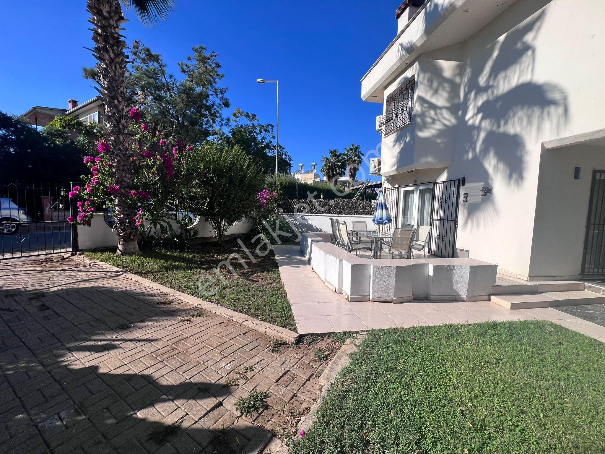 Antalya Kadriye'de Site İçi Satılık 4+1 Eşyalı Villa - Görsel 3