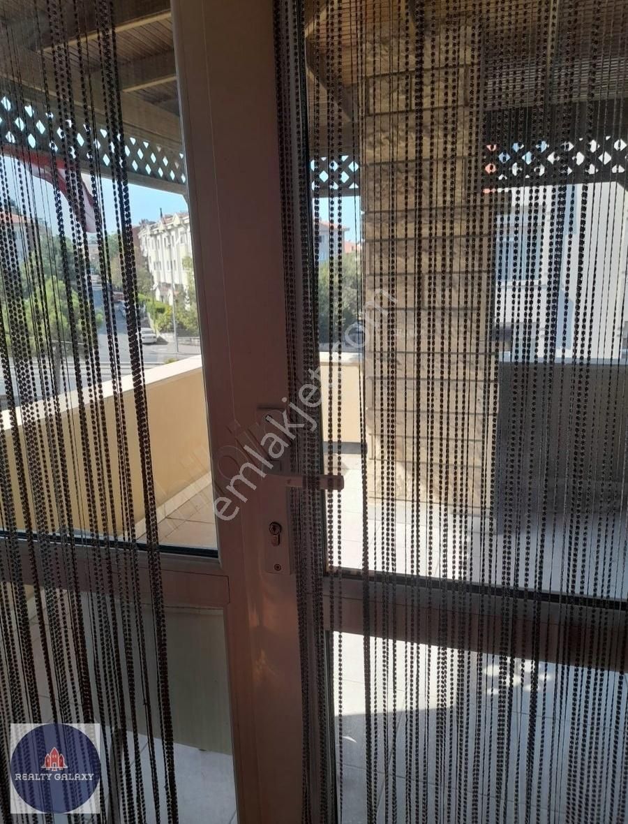 Büyükçekmece'de Ayrı Girişli Dubleks/dublex Flat Wıth 2entrances - Görsel 4