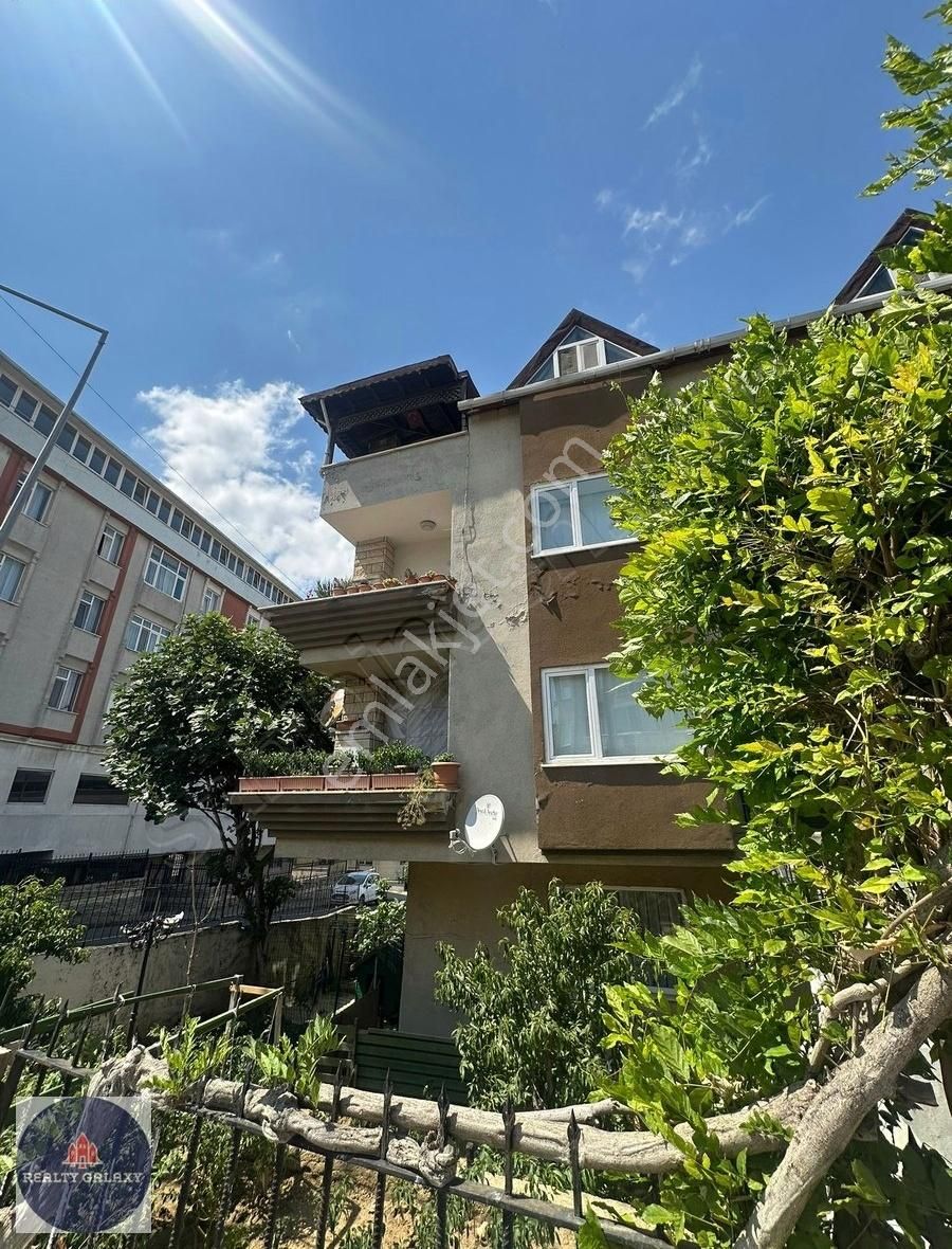 Büyükçekmece'de Ayrı Girişli Dubleks/dublex Flat Wıth 2entrances