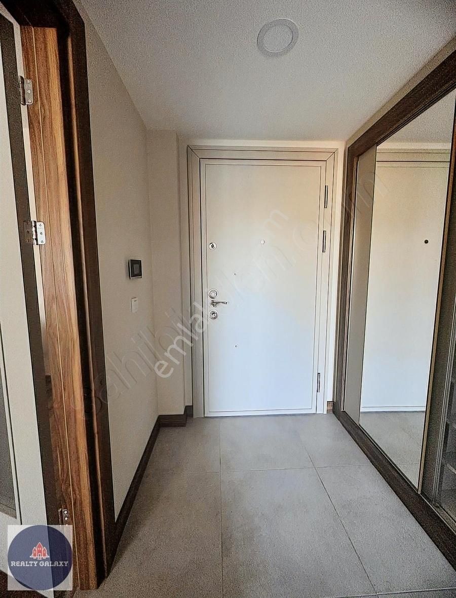 Radıus Esenyurt'ta Çok Şık Eşyalı Satılık 2+1 Residence - Görsel 23