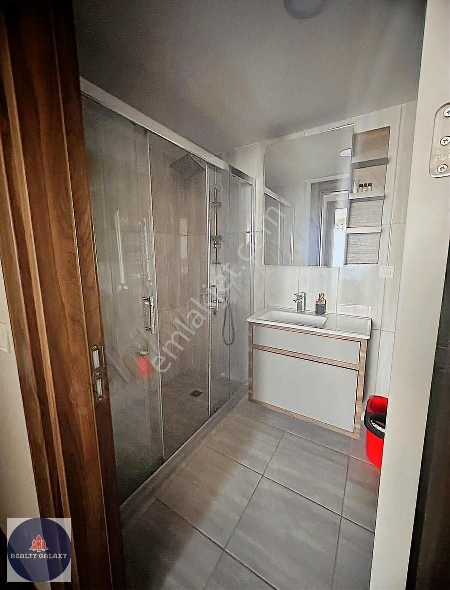 Radıus Esenyurt'ta Çok Şık Eşyalı Satılık 2+1 Residence - Görsel 8