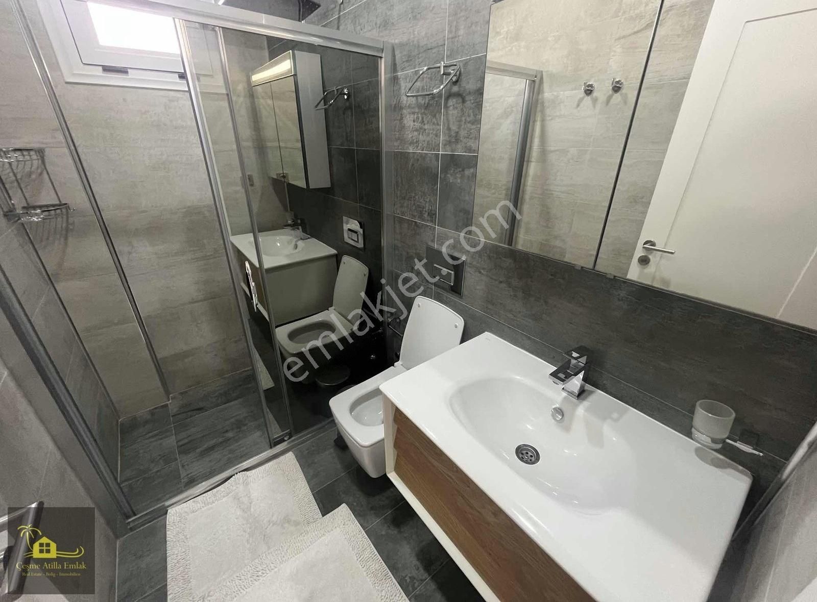 Çeşme'de Satılık Tam Müstakil 4+1 420 M2 Arsa Paylı - Görsel 30