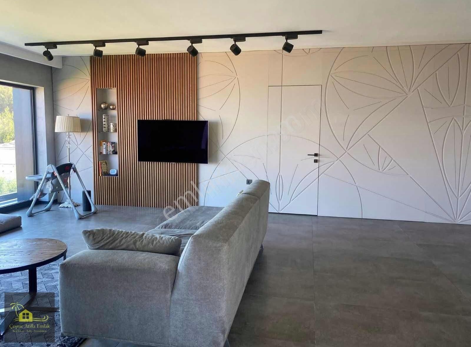 Çeşme'de Ful Deniz Manzaralı Ultralüx Havuzlu Müstakil Villa - Görsel 12