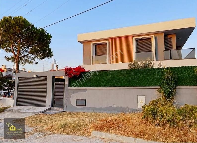 Çeşme Şifne'de Müstakil Havuzlu 4+1 Villa Deniz Görür Yakın - Görsel 2