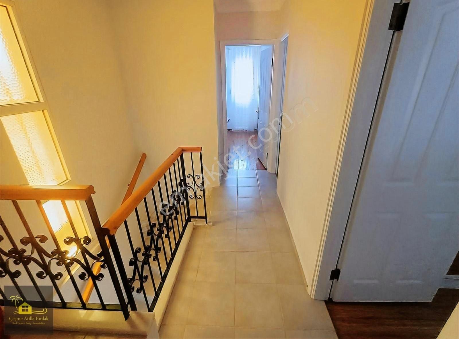 Çeşme Çiftlikyolu Üzeri Site İçerisin'de Ortak Havuzlu Villa - Görsel 8