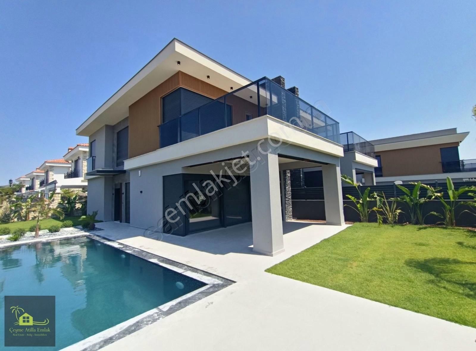 Atilla Emlak'tan Çeşme Şifne'de Köşe Konumlu Ulta Lüx Villa - Görsel 3