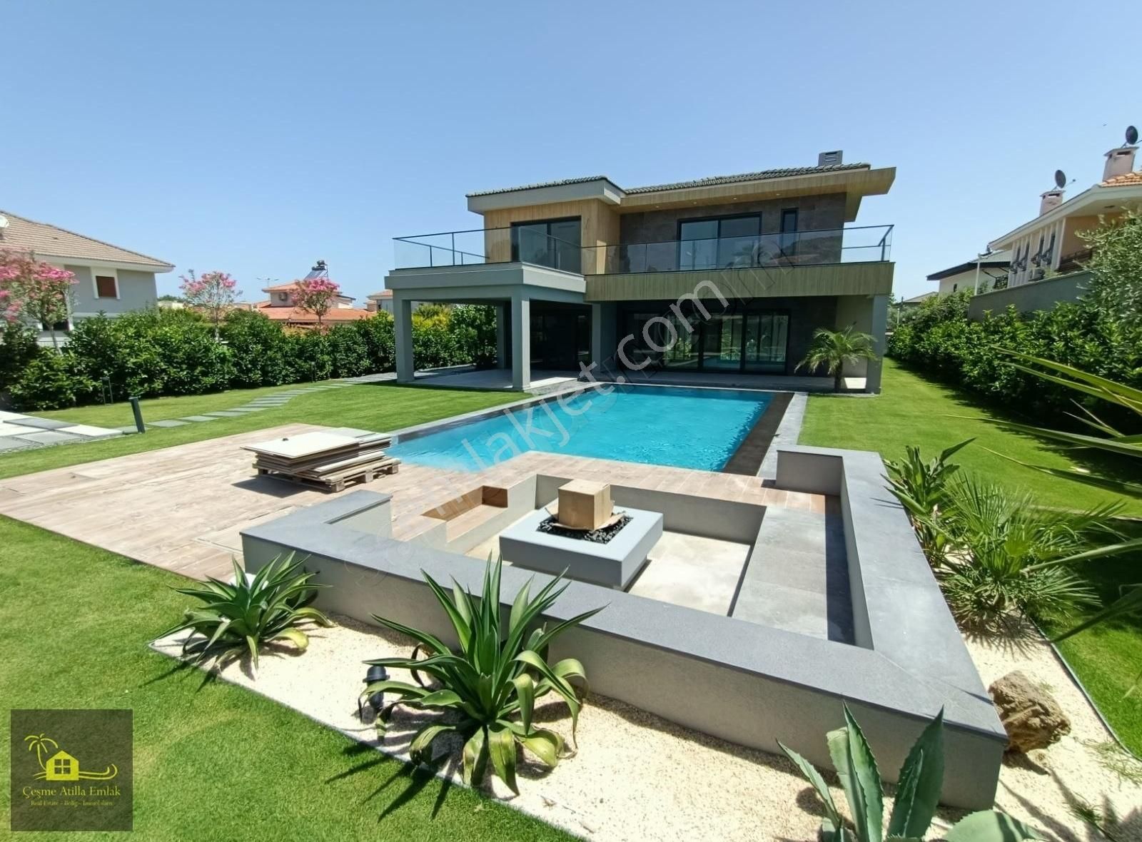 Çeşme Ilıca Mağmurbaba'da Tam Müstakil Malikhane - Görsel 16