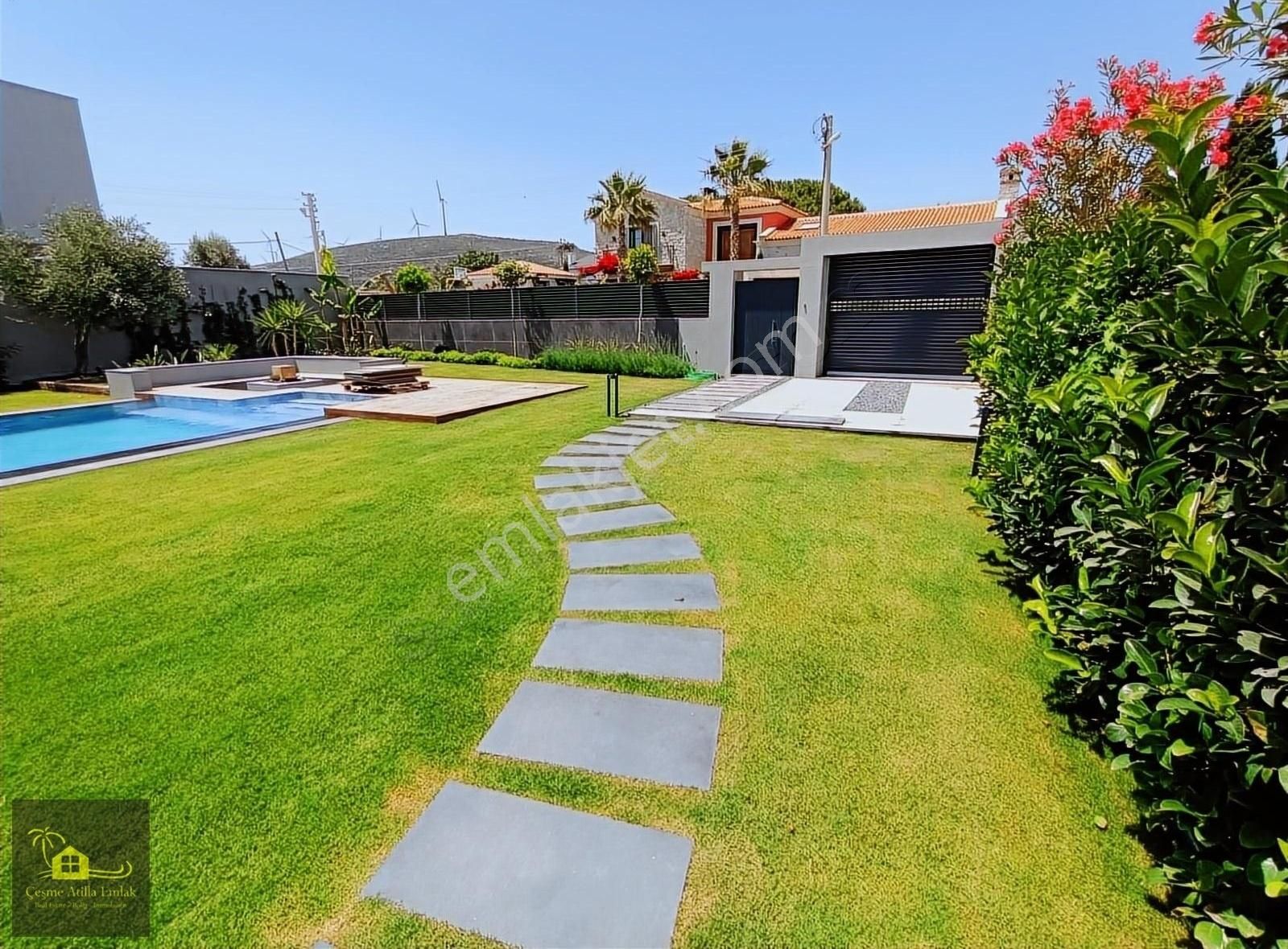 Çeşme Ilıca Mağmurbaba'da Tam Müstakil Malikhane - Görsel 14