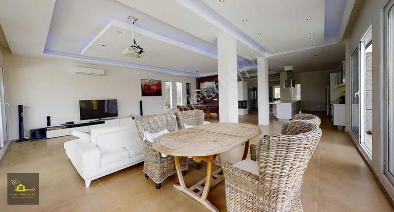 Çeşme Ilıca Mamurbaba Mevkiinde Satılık 1050m2 Arsa İçerisinde - Görsel 3