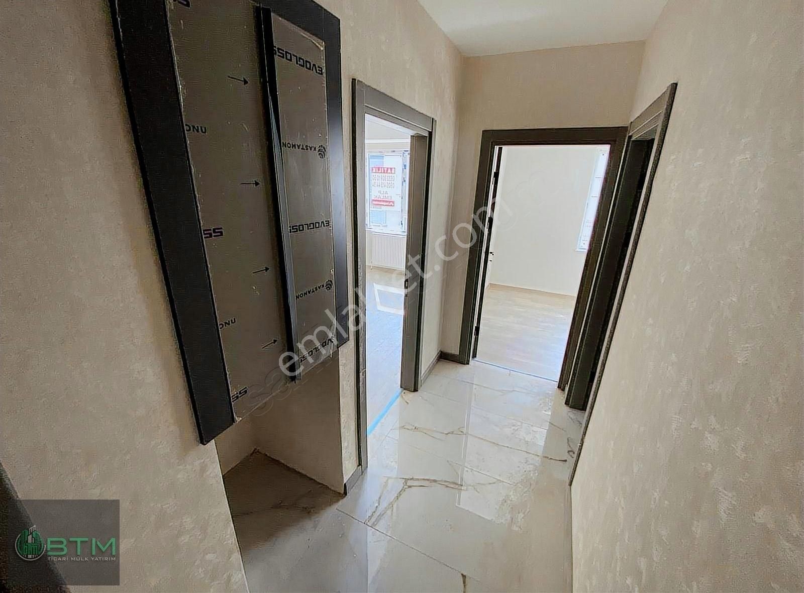 Selçuklu Mah.'de Güney-ön Cadde Cp. 2+1 Sıfır Ara Katta Daire! - Görsel 2