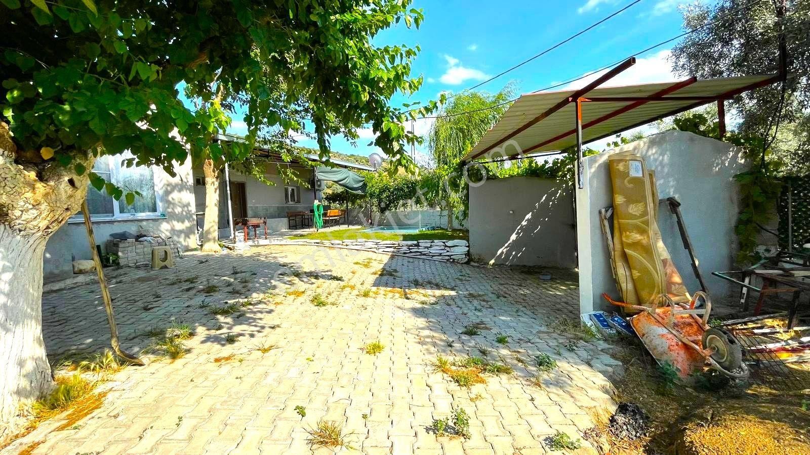 Pınarlı'da Süper Konumlu Satılık Köy Evi