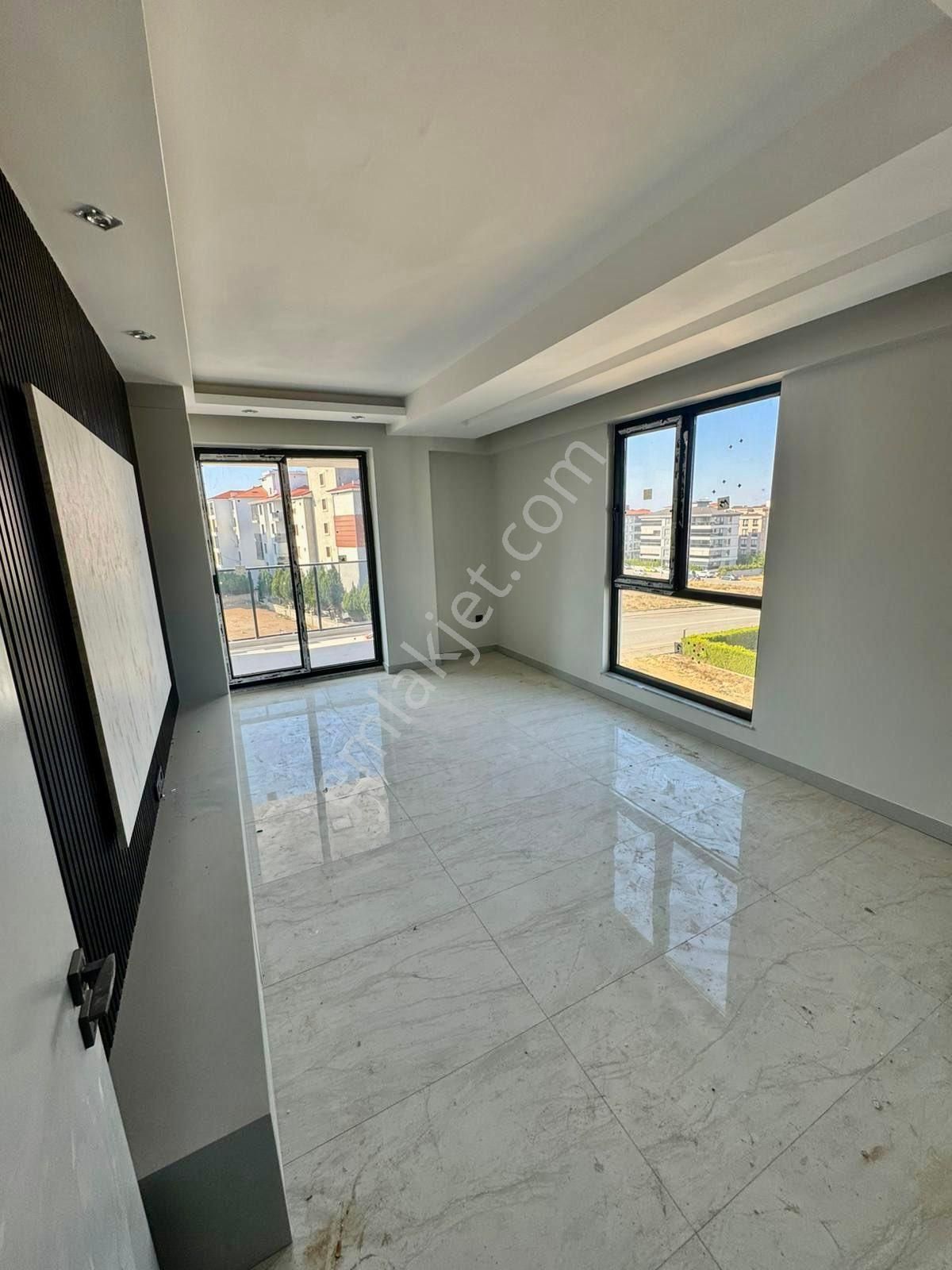 Yenişafakta 2+1 Sıfır Asansörlü Satılık Daire - Görsel 14