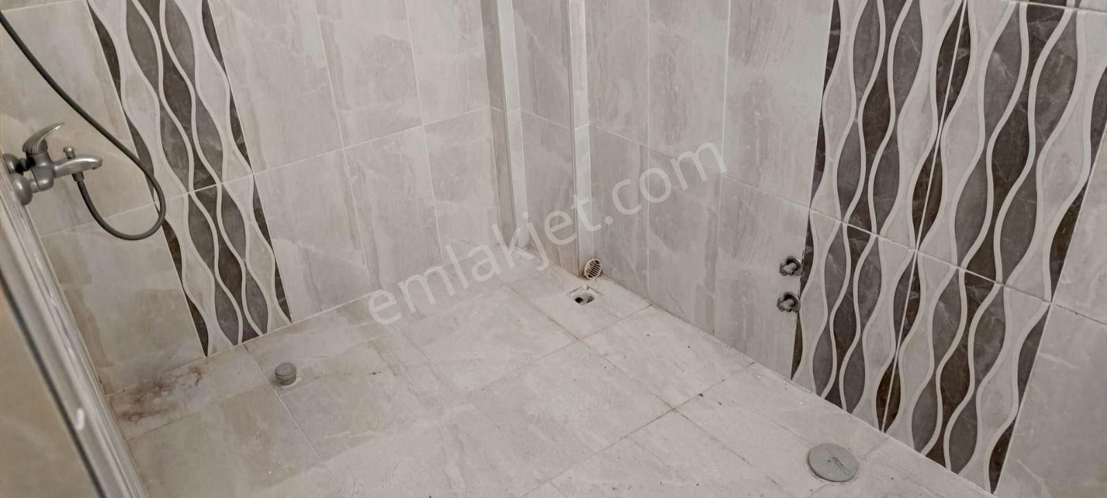 Kaçmaz Emlaktan Körfez Esentepede Satılık 4 Katlı Bina - Görsel 15