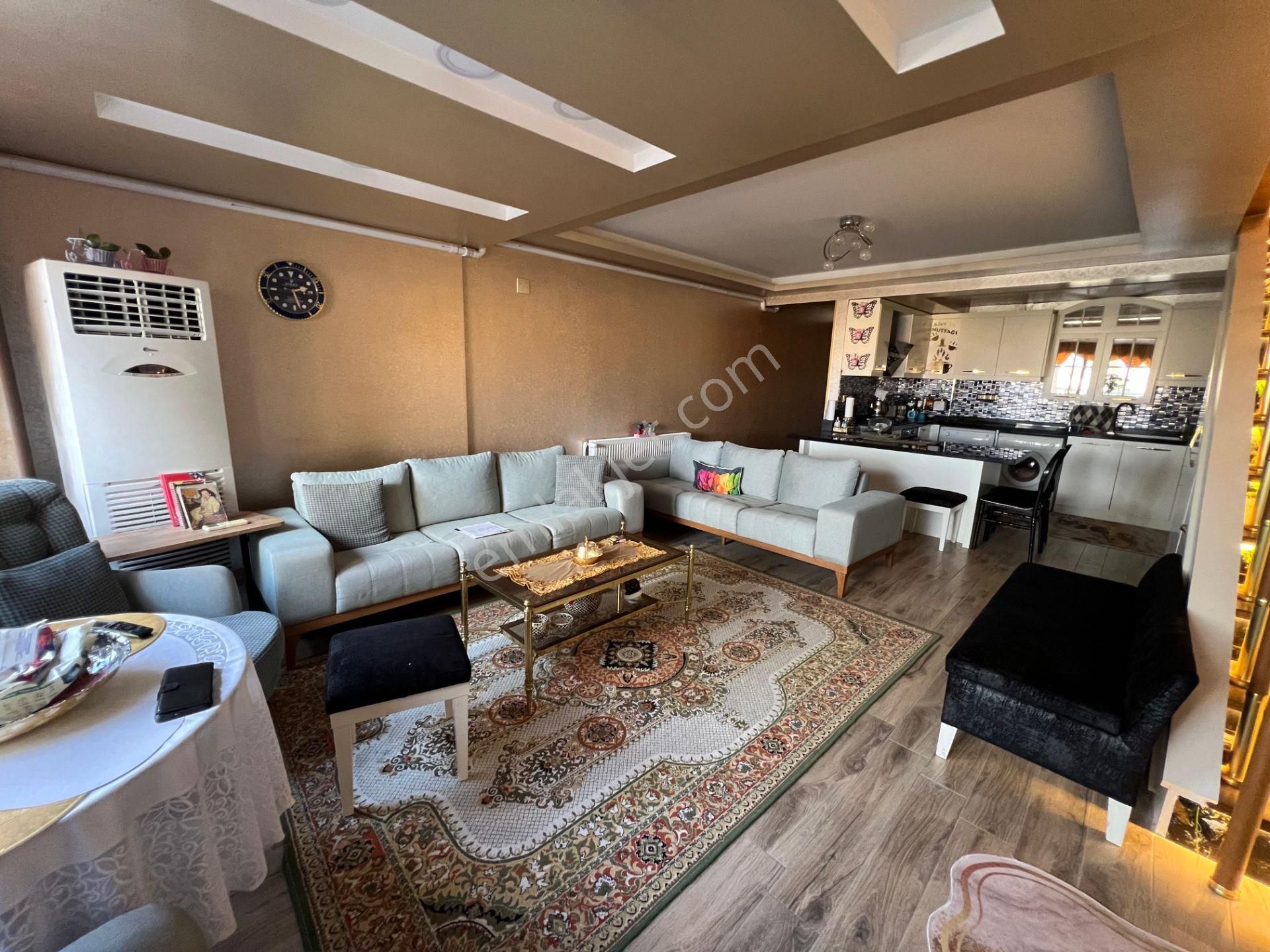 Urla Atatürk Mah.de Giriş Kat 2 Yatak Odalı Satılık Müstakil Ev - Görsel 4