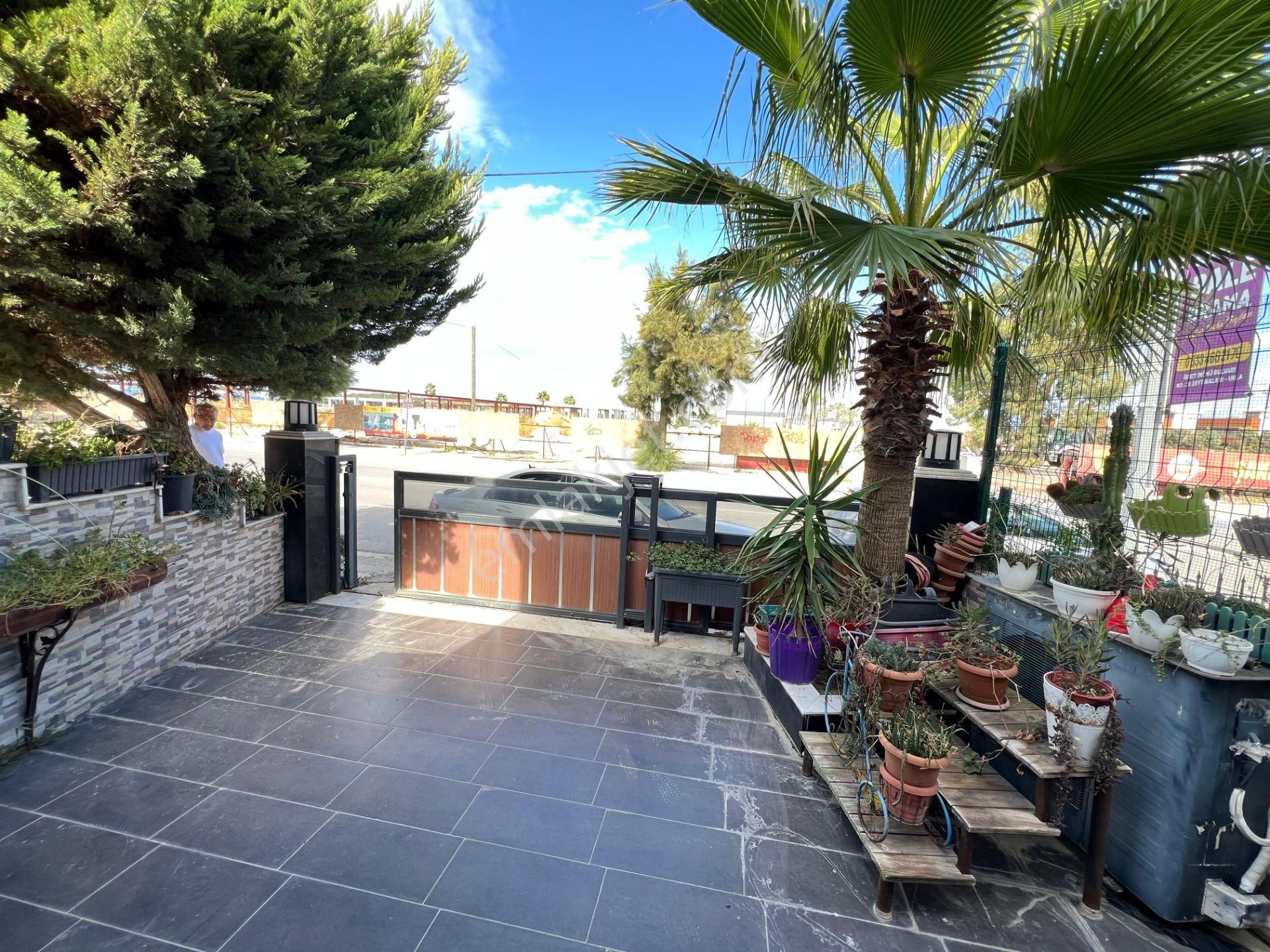 Urla Atatürk Mah.de Giriş Kat 2 Yatak Odalı Satılık Müstakil Ev - Görsel 2