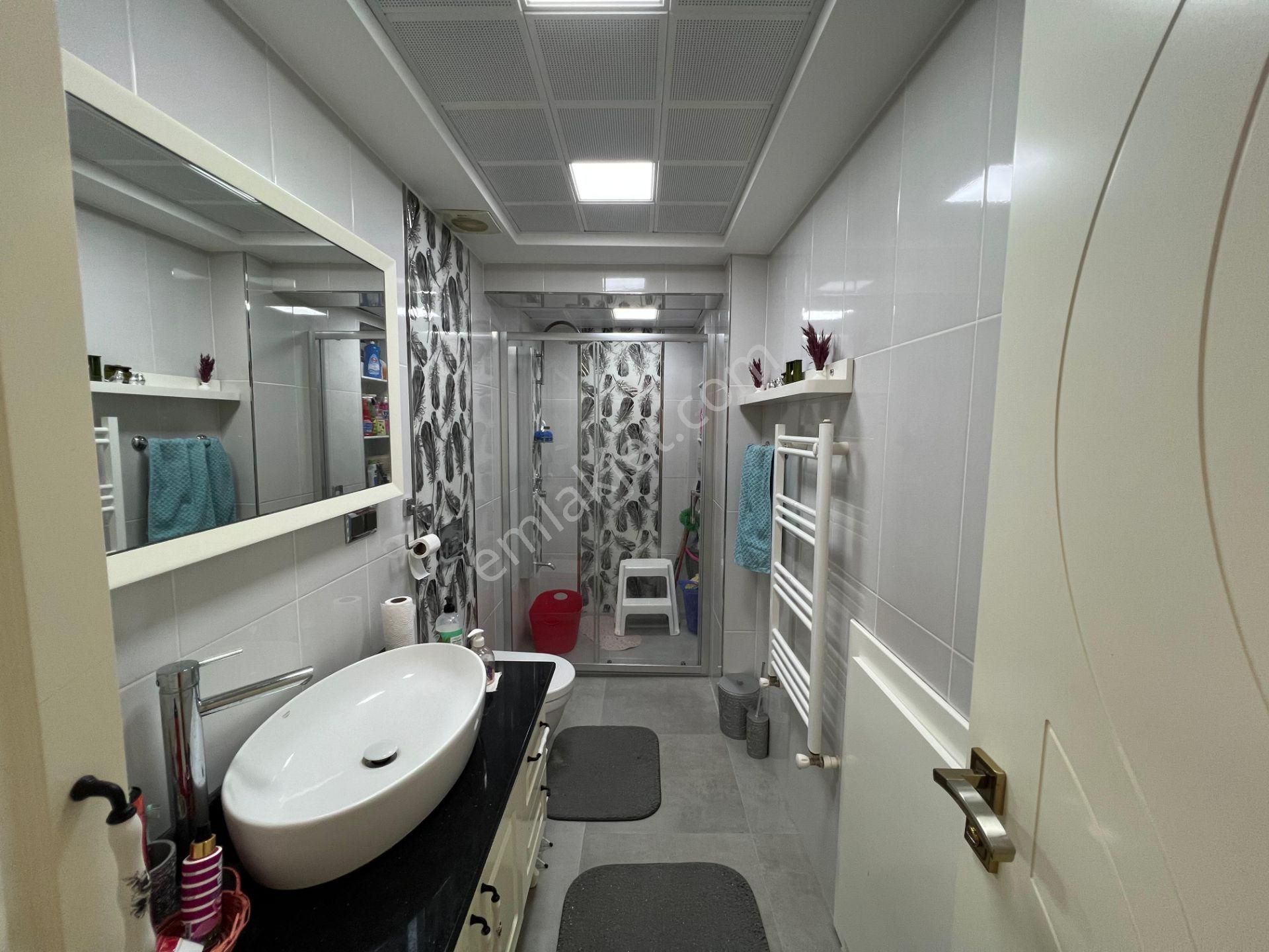 Urla Atatürk Mah.de Giriş Kat 2 Yatak Odalı Satılık Müstakil Ev - Görsel 10