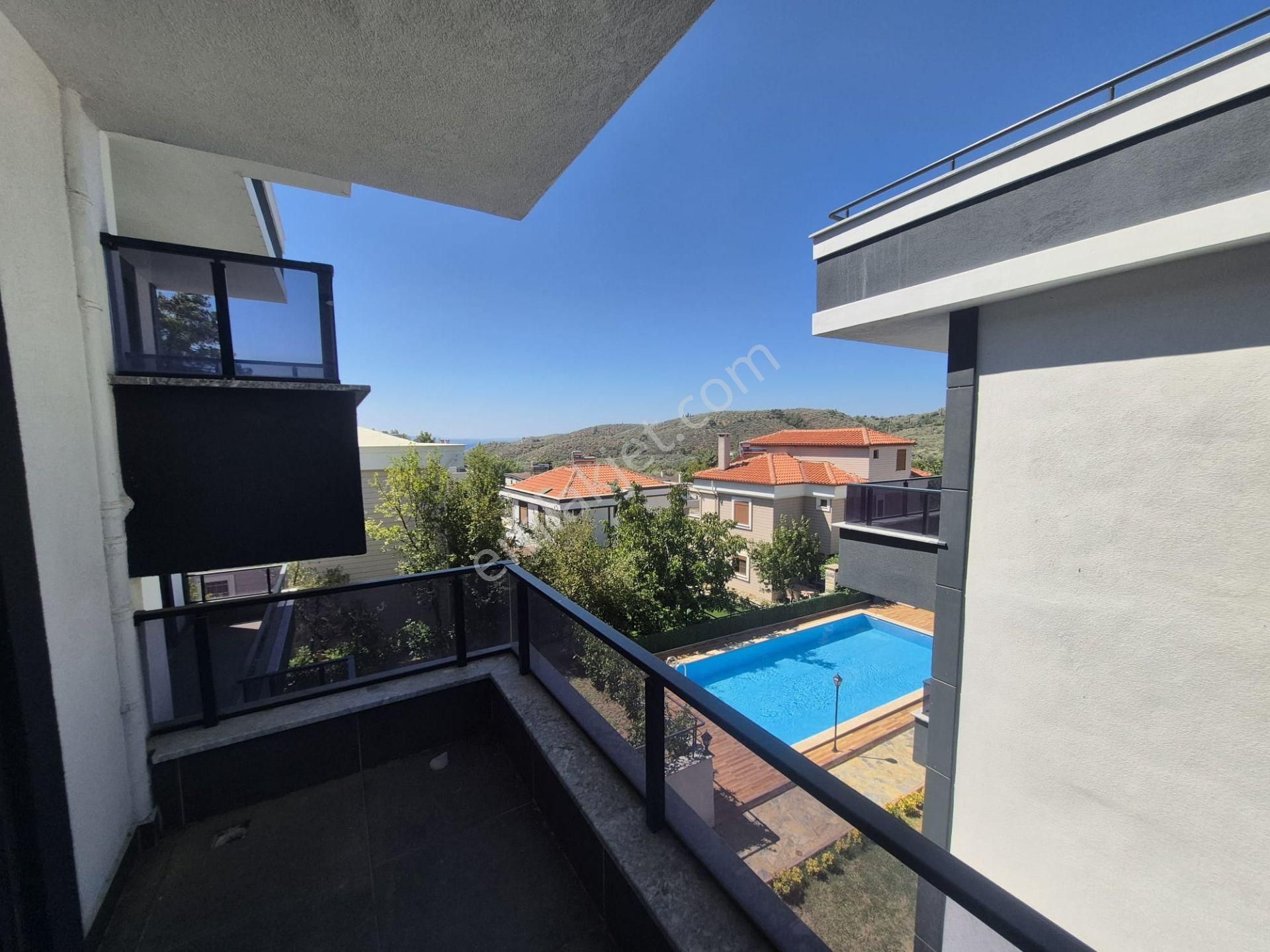 Golden Globy, Edremit Güre'de Körfez Ve Deniz Manzaralı Satılık 4+1 Tripleks İkiz Villa - Görsel 12