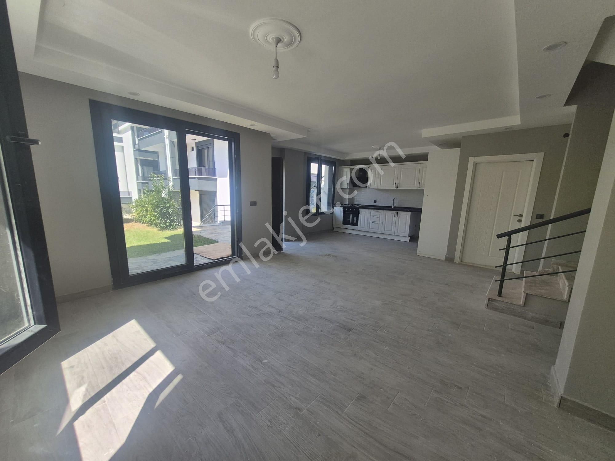 Golden Globy, Edremit Güre'de Körfez Ve Deniz Manzaralı Satılık 4+1 Tripleks İkiz Villa - Görsel 6