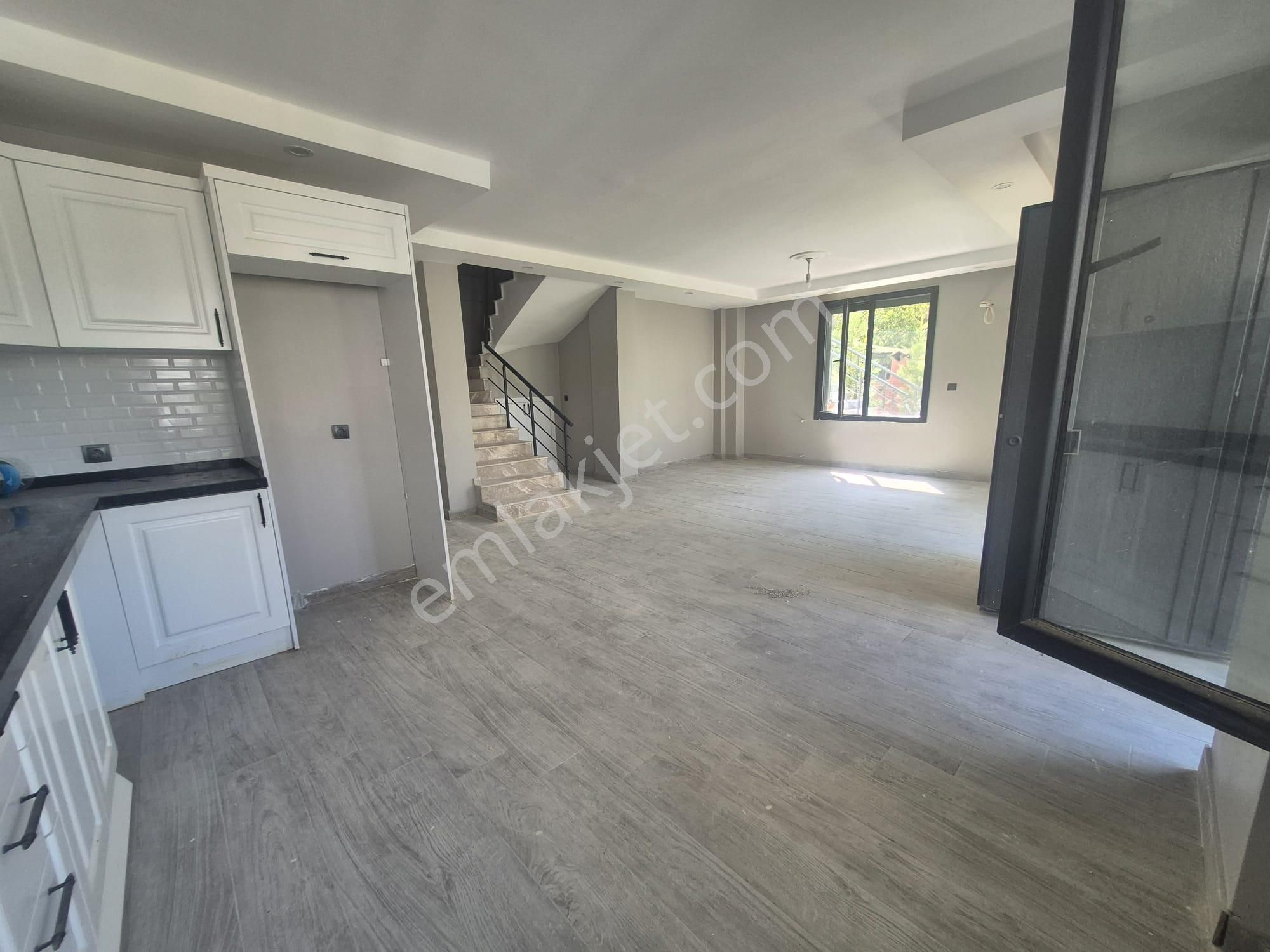 Golden Globy, Edremit Güre'de Körfez Ve Deniz Manzaralı Satılık 4+1 Tripleks İkiz Villa - Görsel 4