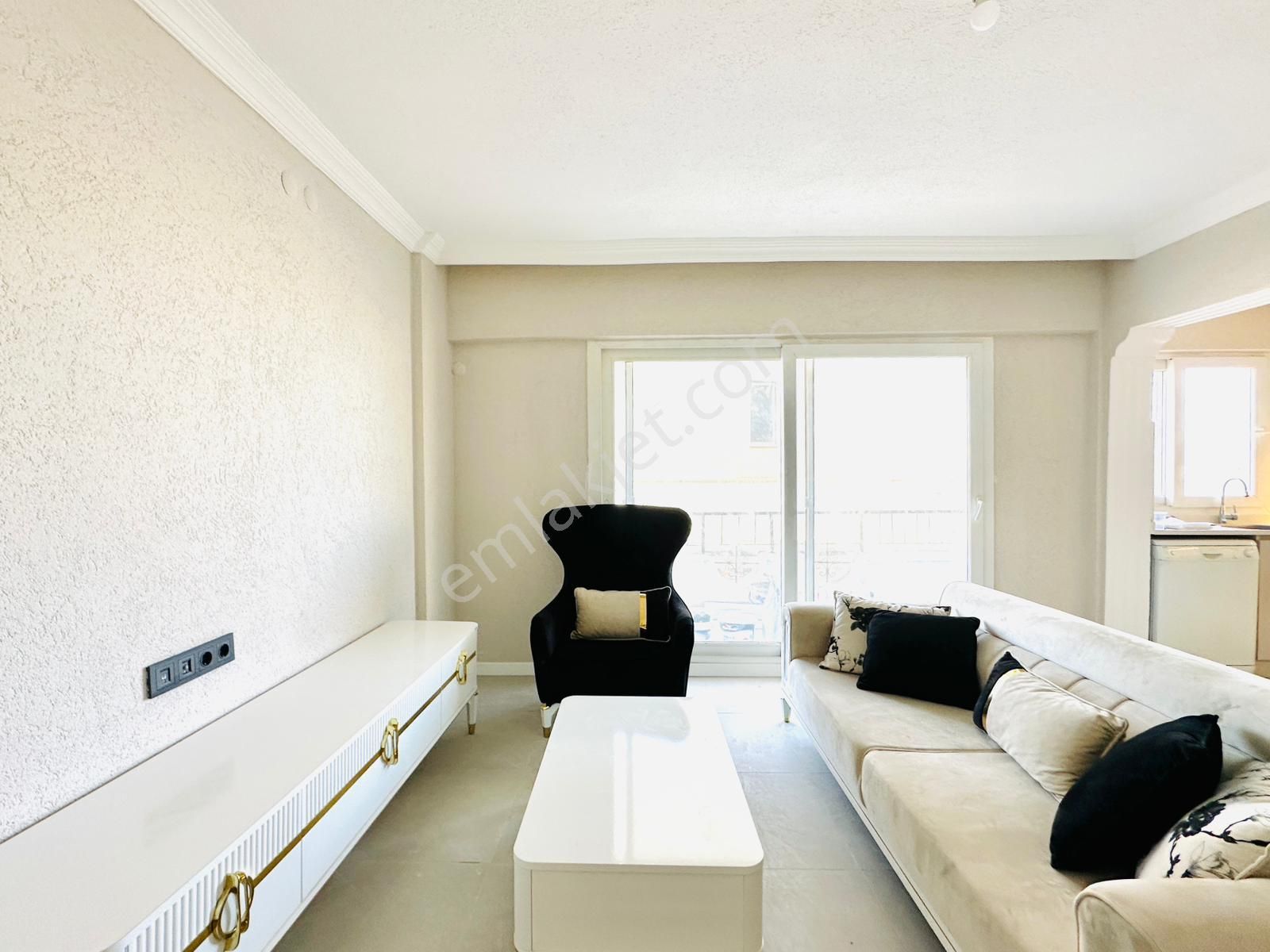 Marinaya 150m Mesafede Tadilatlı Eşyalı 2+1 Daire Kiralık - Görsel 8