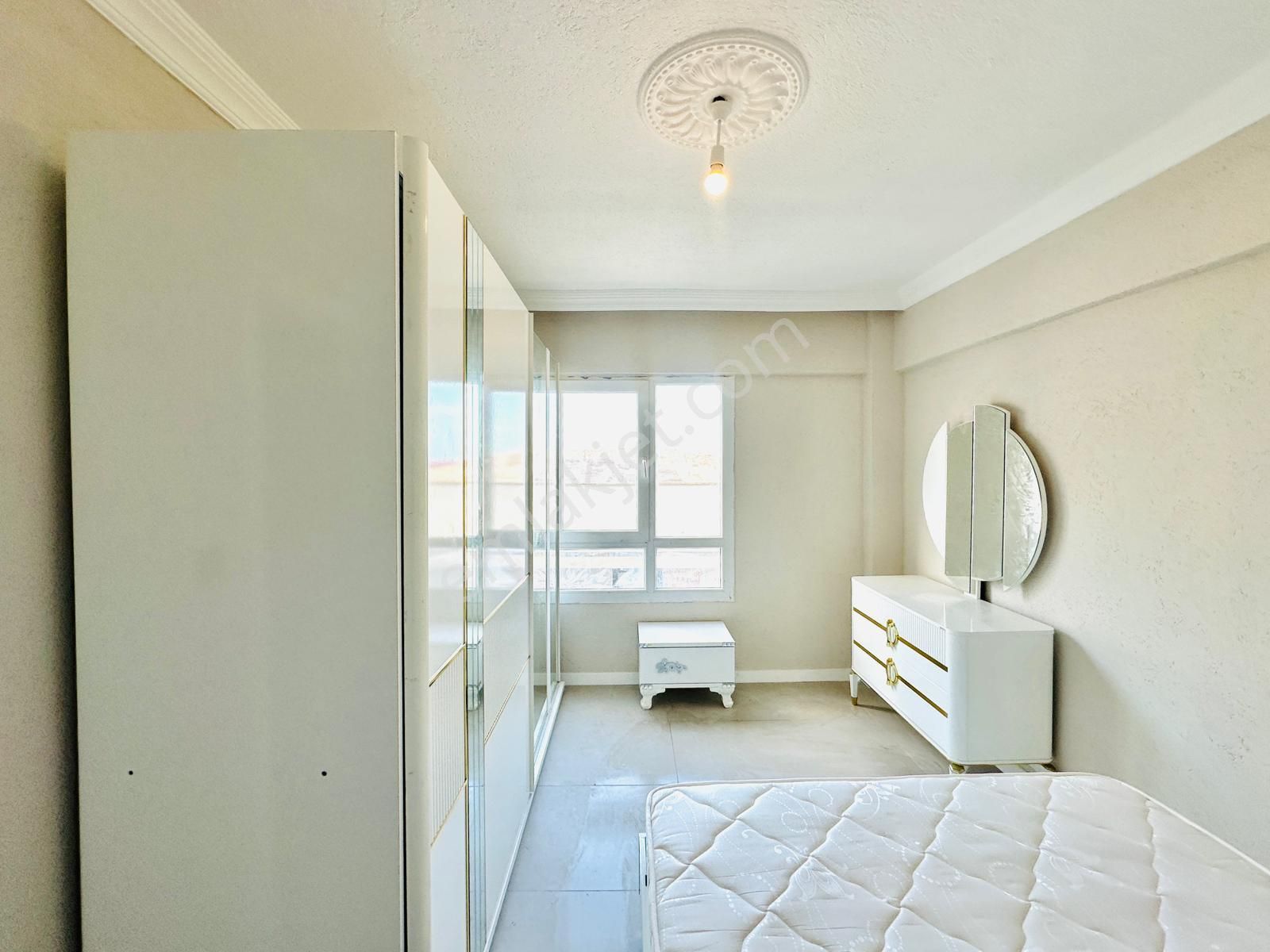 Marinaya 150m Mesafede Tadilatlı Eşyalı 2+1 Daire Kiralık - Görsel 18