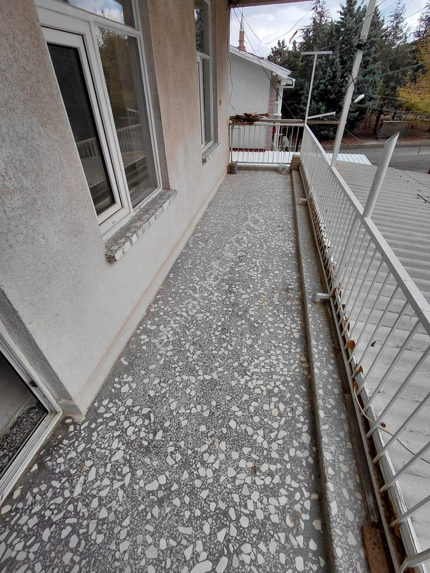 Isparta Merkez Binbirevler Mahallesinde Kiralık 2 Adet Daire - Görsel 18