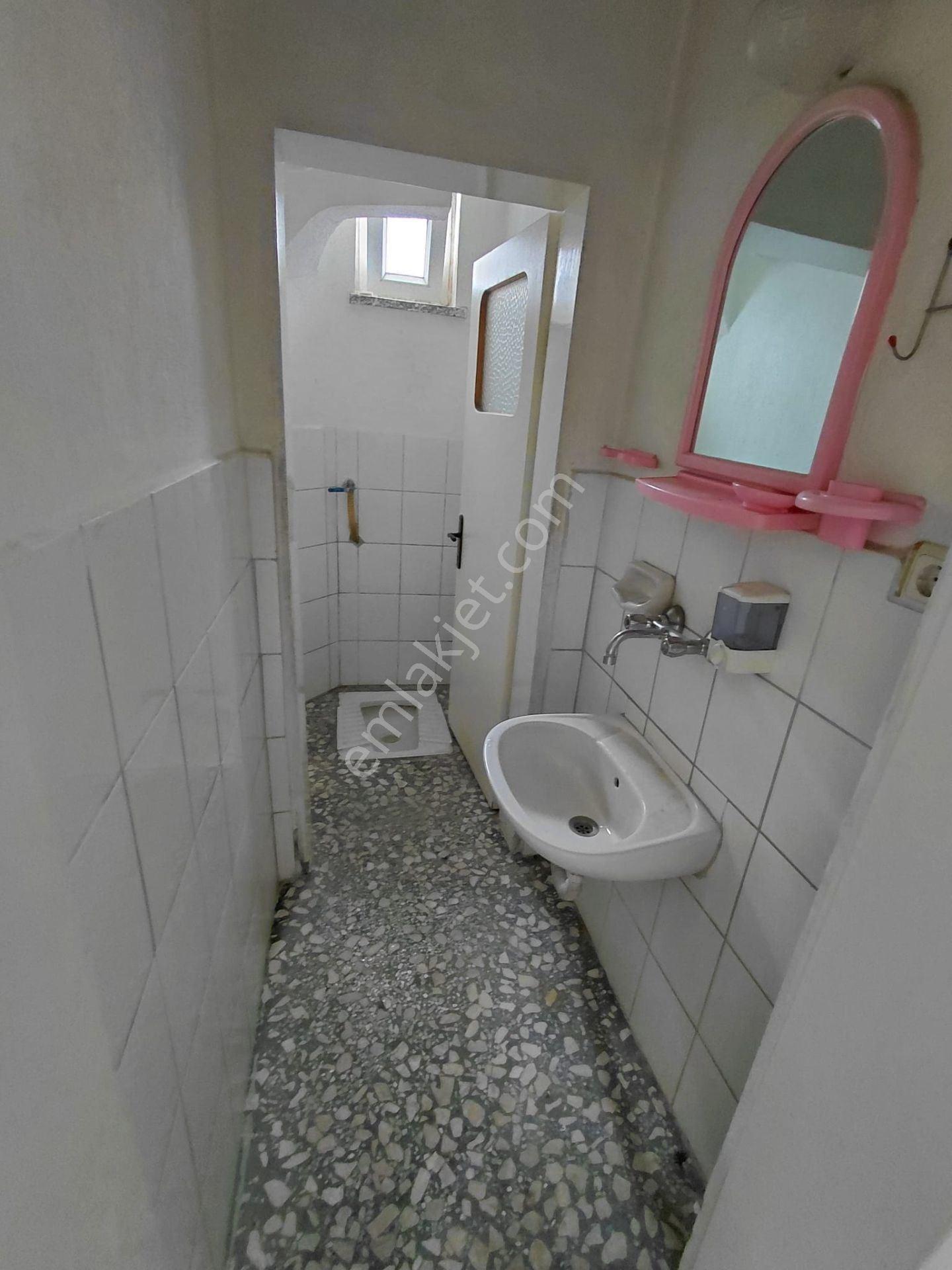 Isparta Merkez Binbirevler Mahallesinde Kiralık 2 Adet Daire - Görsel 24