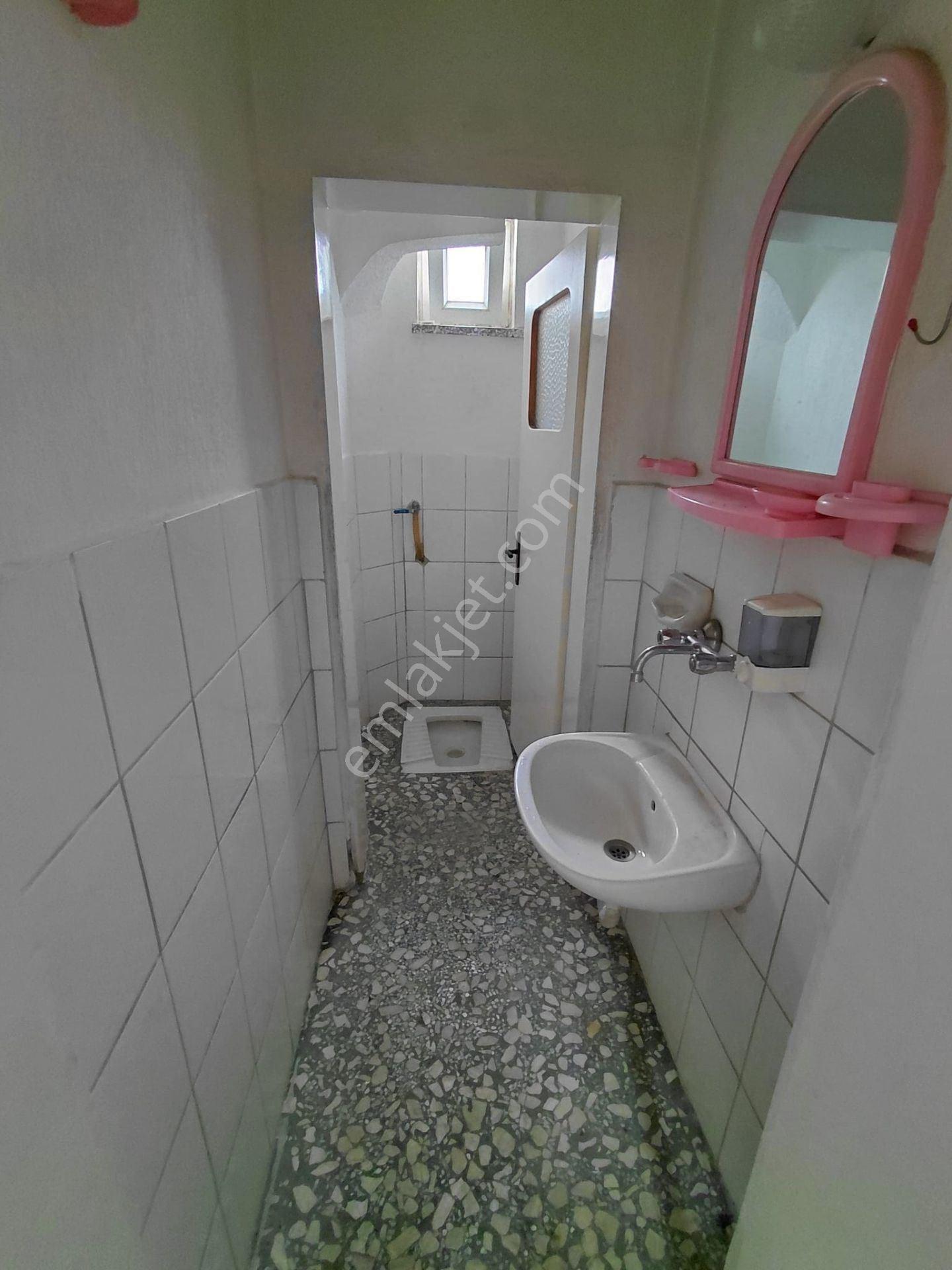 Isparta Merkez Binbirevler Mahallesinde Kiralık 2 Adet Daire - Görsel 5