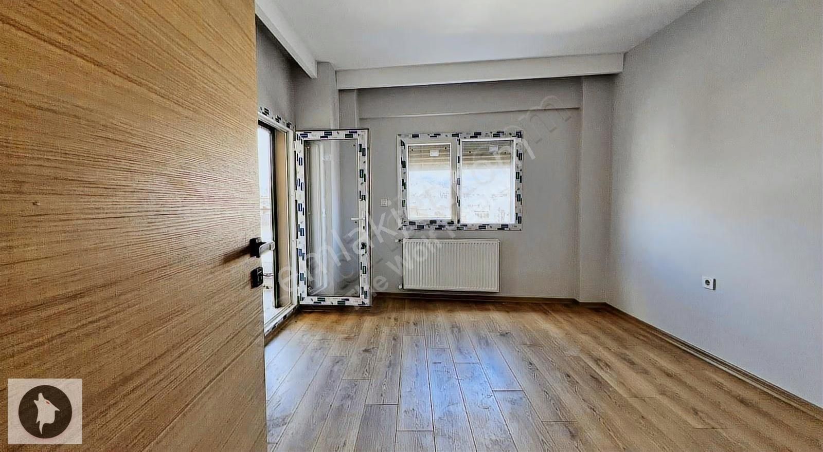 Karşıyakada Satılık Daire 4+1 Dubleks 2 Bağımsız Bölüm Lüks - Görsel 6