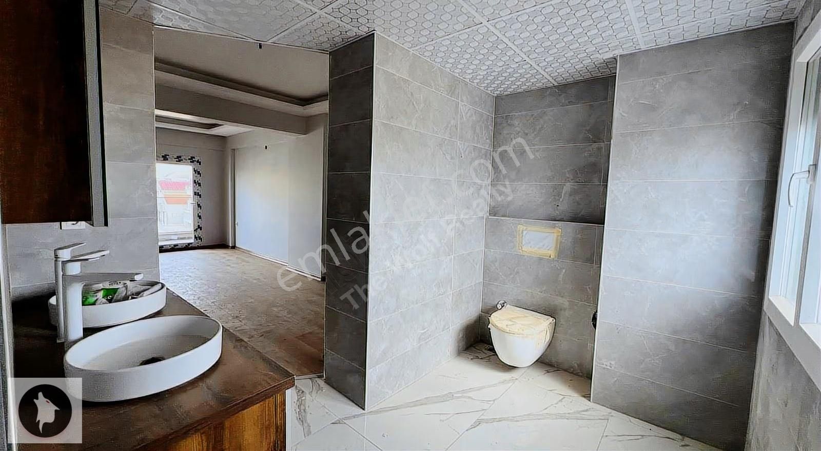 Karşıyakada Satılık Daire 4+1 Dubleks 2 Bağımsız Bölüm Lüks - Görsel 14