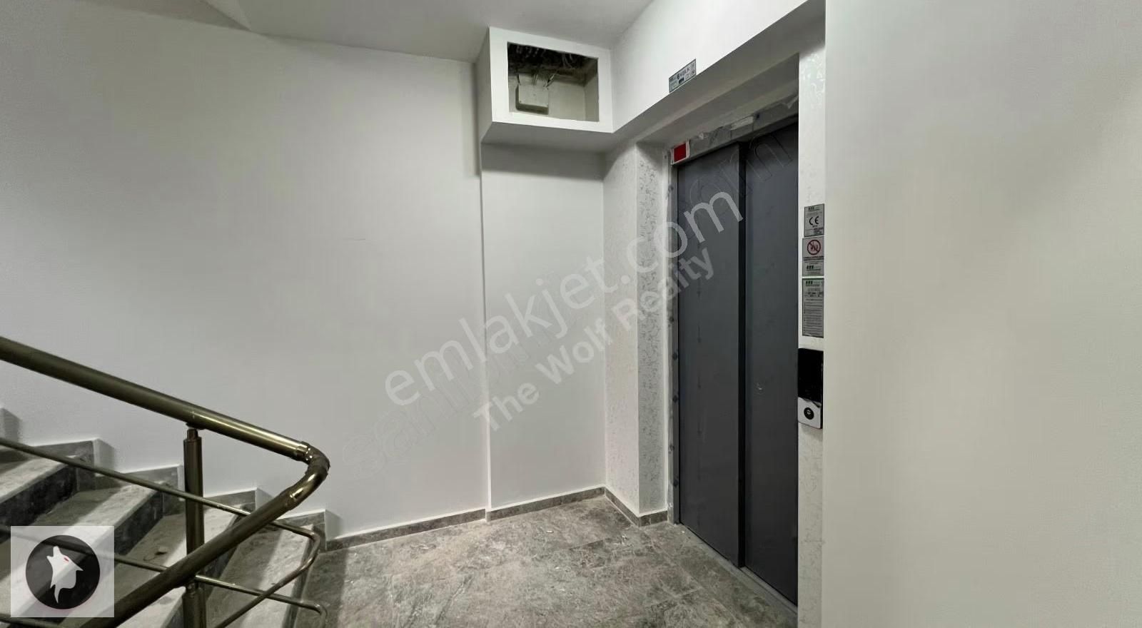 Karşıyakada Satılık Daire 4+1 Dubleks 2 Bağımsız Bölüm Lüks - Görsel 24