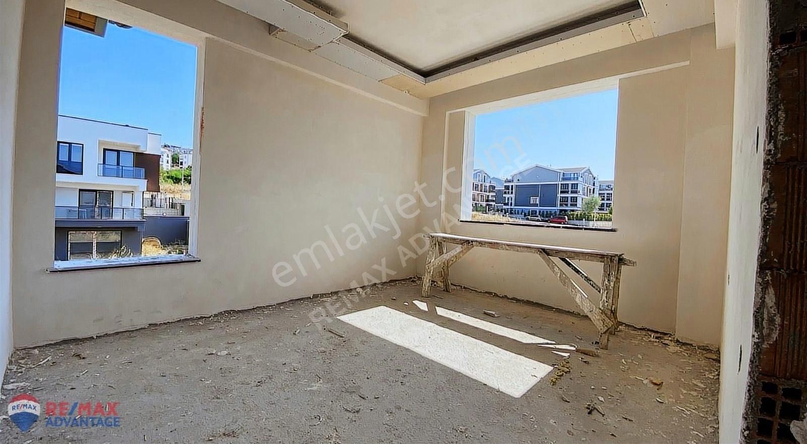 Remax Advantage'dan Kayapa'da Bağımsız Girişli İkiz Villa - Görsel 9