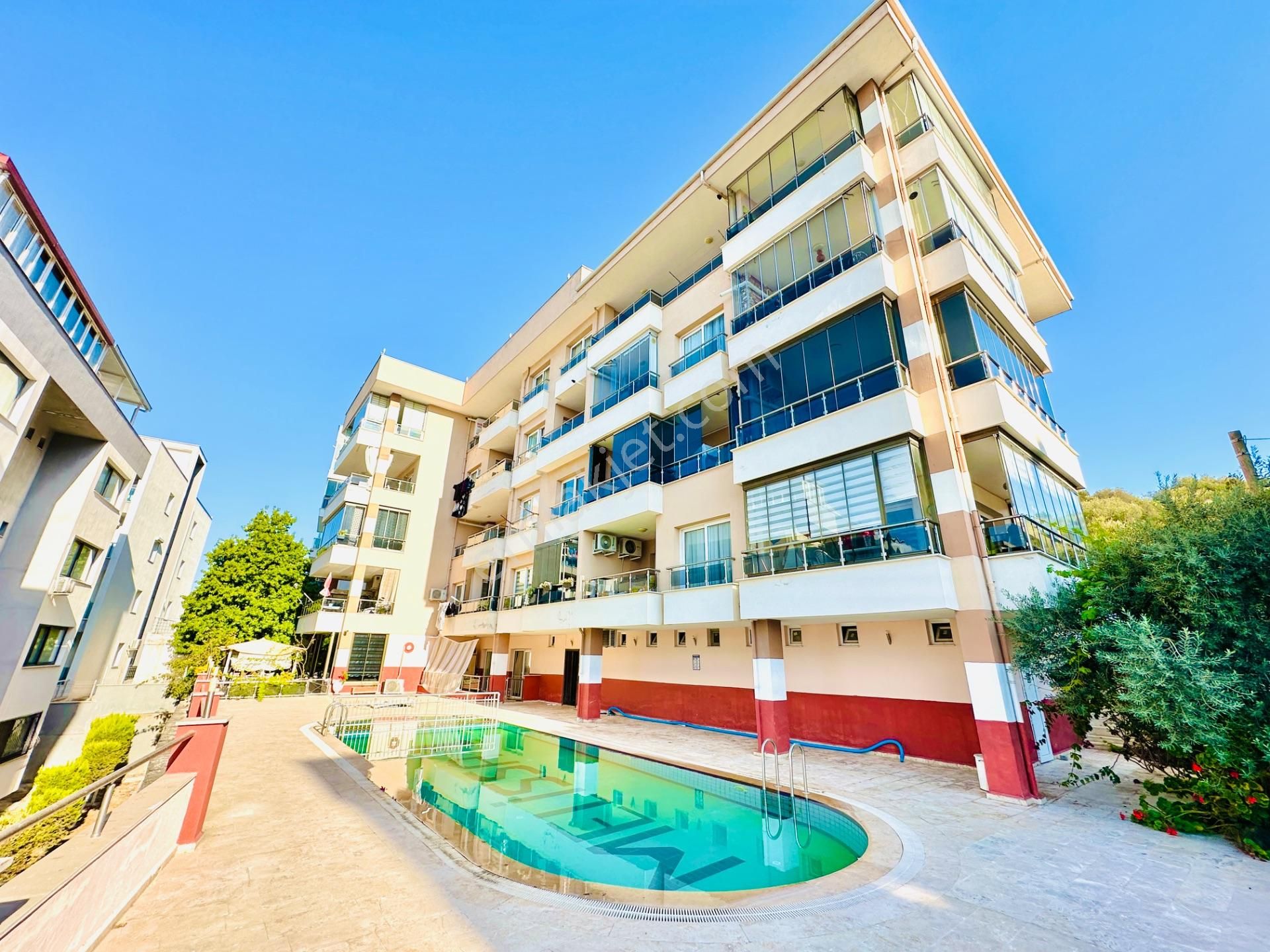 Değirmendere Mah. Sanayi Civarı Havuzlu Sitede 1+1 Daire Satılık