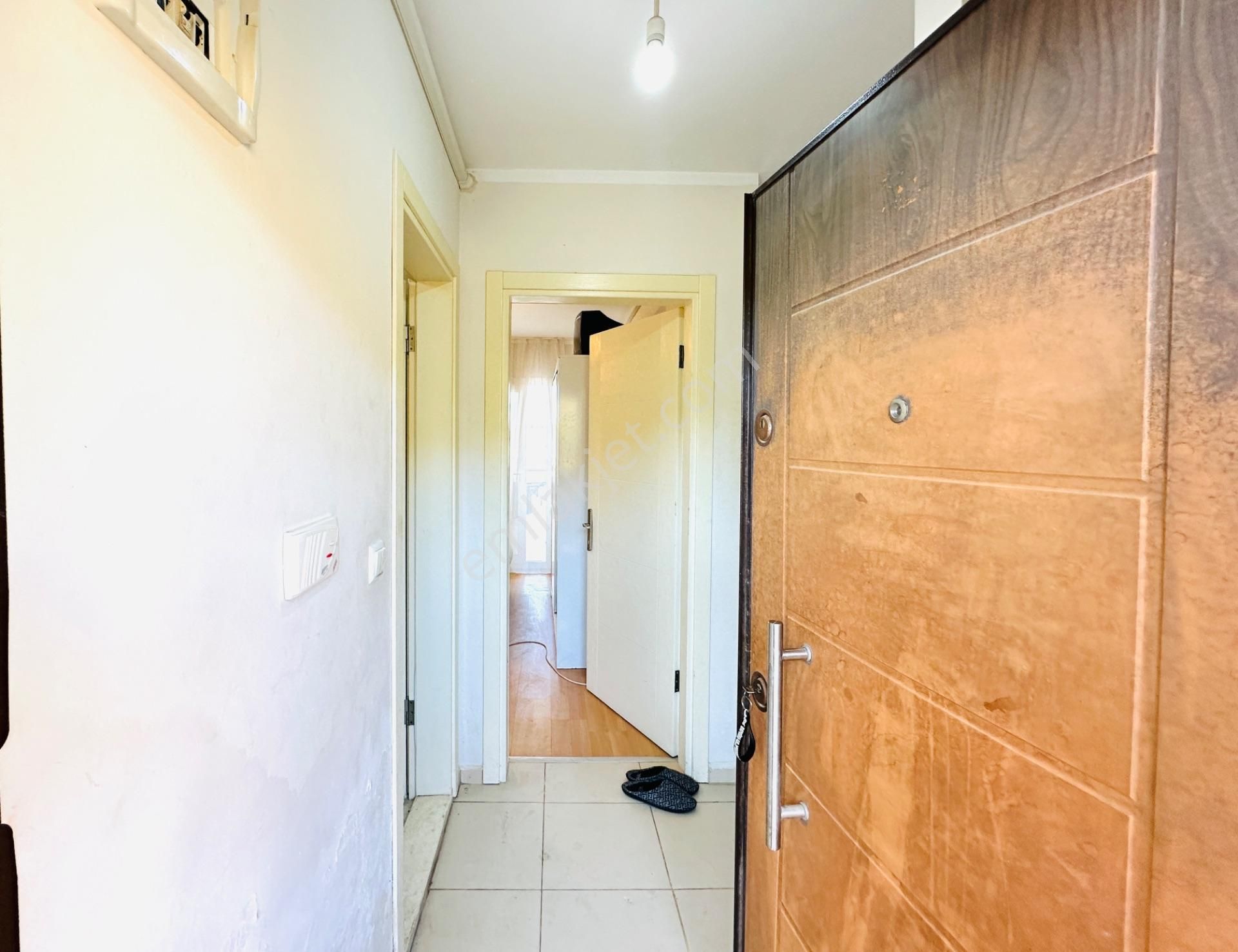 Değirmendere Mah. Sanayi Civarı Havuzlu Sitede 1+1 Daire Satılık - Görsel 2