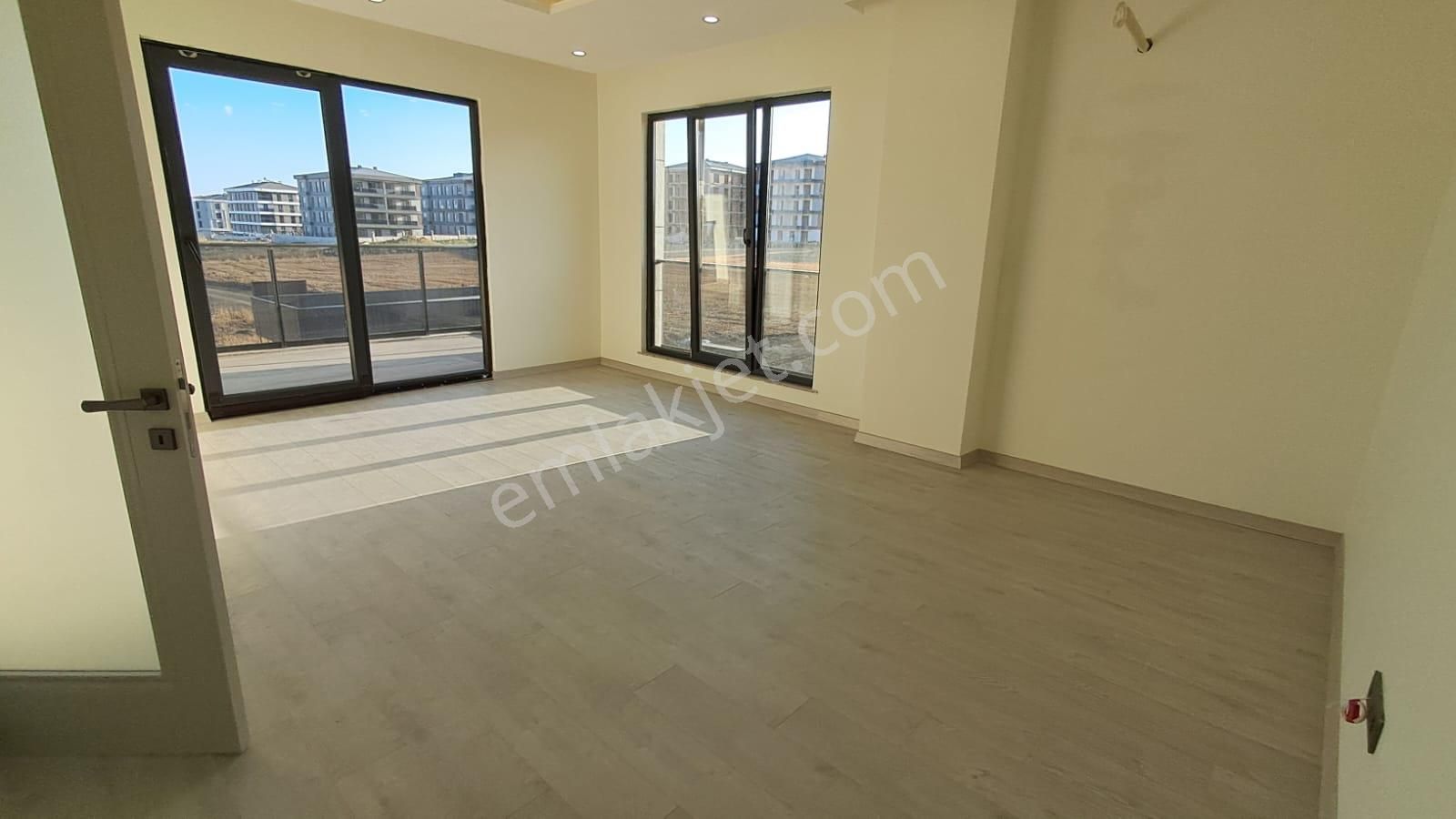 Ekşioğlu'ndan Tekirdağ Süleymanpaşa Atatürk Mahallesi 3+1 Satılık Daire - Görsel 13