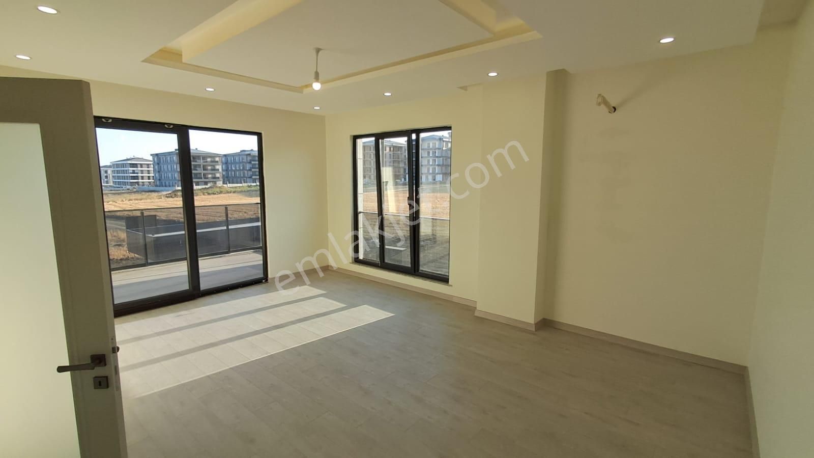 Ekşioğlu'ndan Tekirdağ Süleymanpaşa Atatürk Mahallesi 3+1 Satılık Daire - Görsel 12