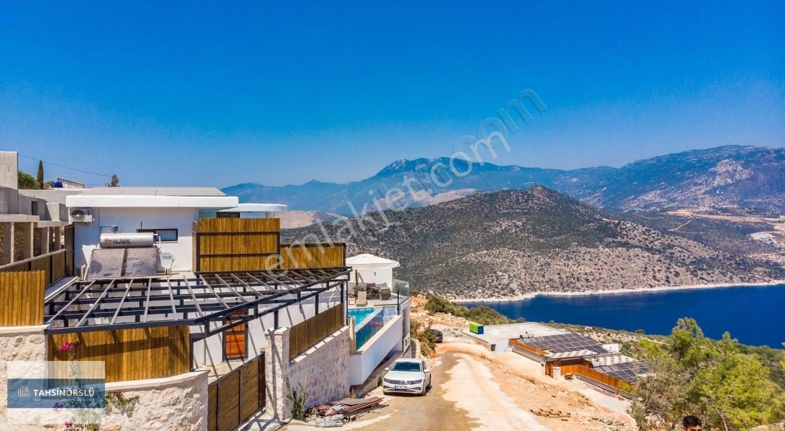 Kalkan Yeşilköy'de Fırnaz Koyu'nun Eşsiz Manzarasında 6+2 Villa - Görsel 10