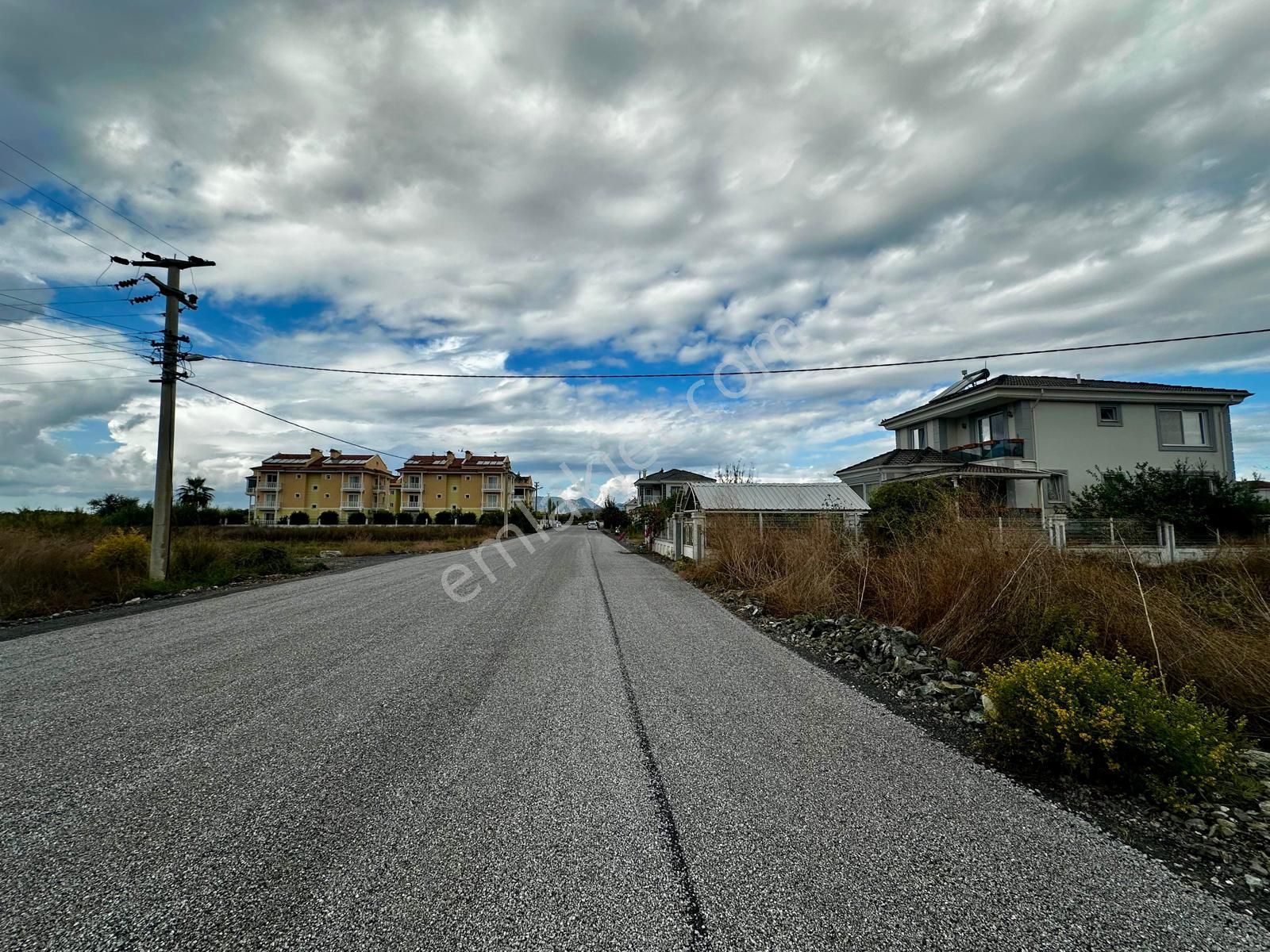 🌿dalaman Şerefler'de Mahallesinde 455m2 %20 3 Kat Ticari Arsa