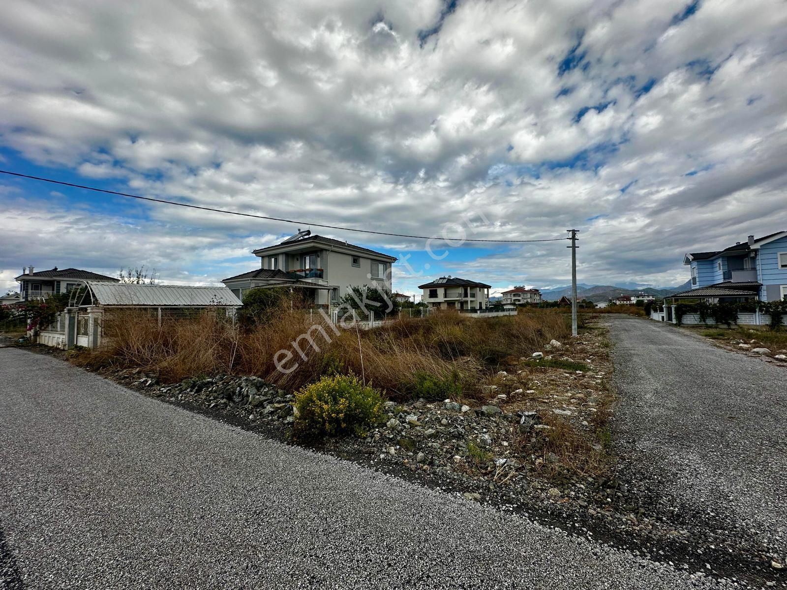 🌿dalaman Şerefler'de Mahallesinde 455m2 %20 3 Kat Ticari Arsa - Görsel 2