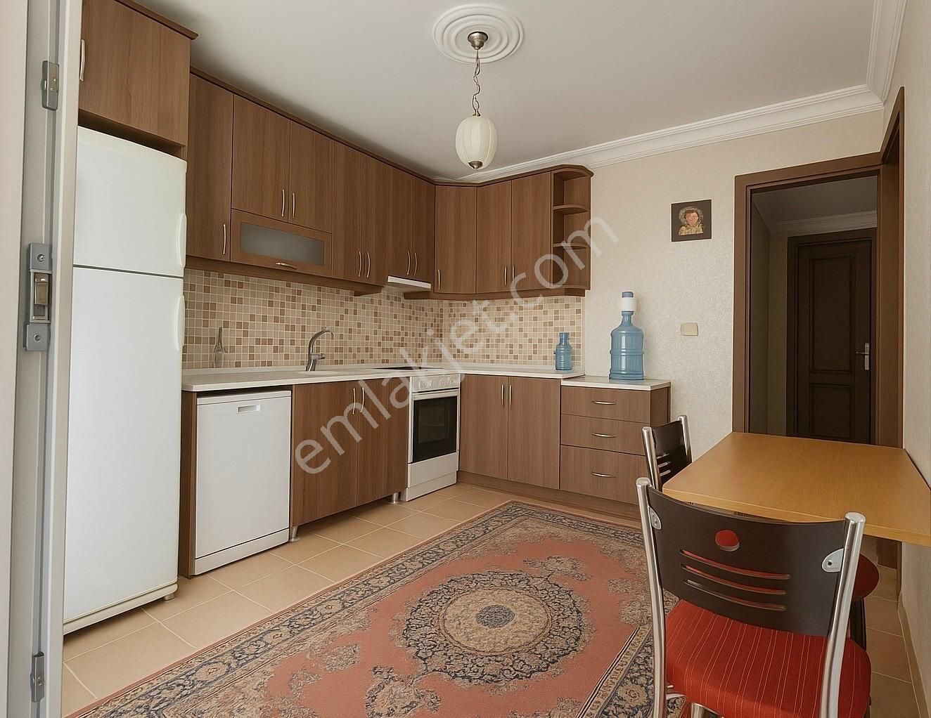 Bayraklı Sevgiyolu'nda Satılık 3+1 Daire - Görsel 3