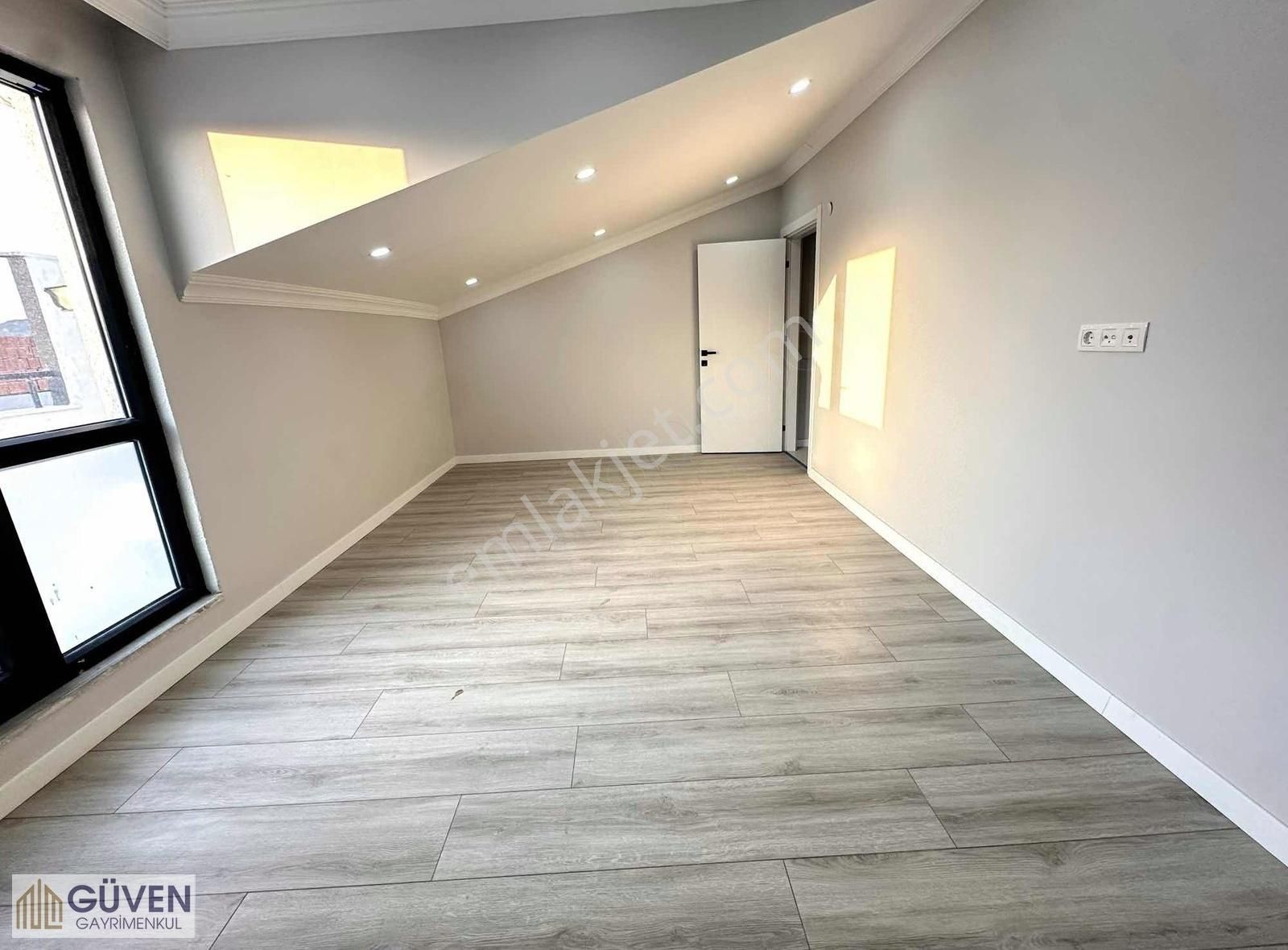 Kültür Merkezi Dibinde 4+1 220m2 Asans Kap.oto Geniş Dublex - Görsel 31