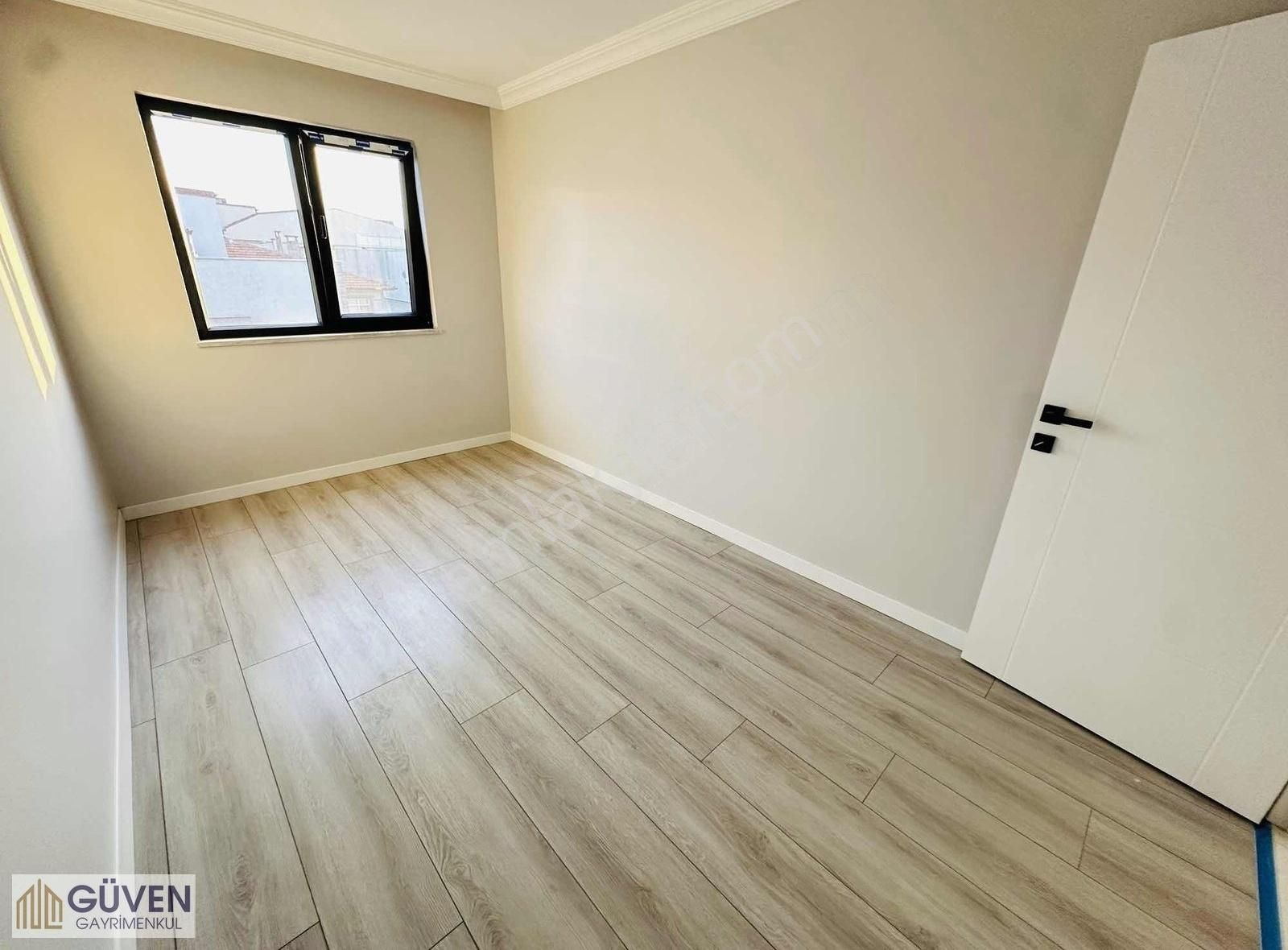 Kültür Merkezi Dibinde 4+1 220m2 Asans Kap.oto Geniş Dublex - Görsel 12