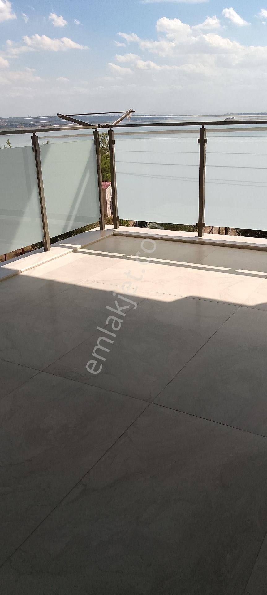 **topalakta Göl Manzaralı - Görsel 4