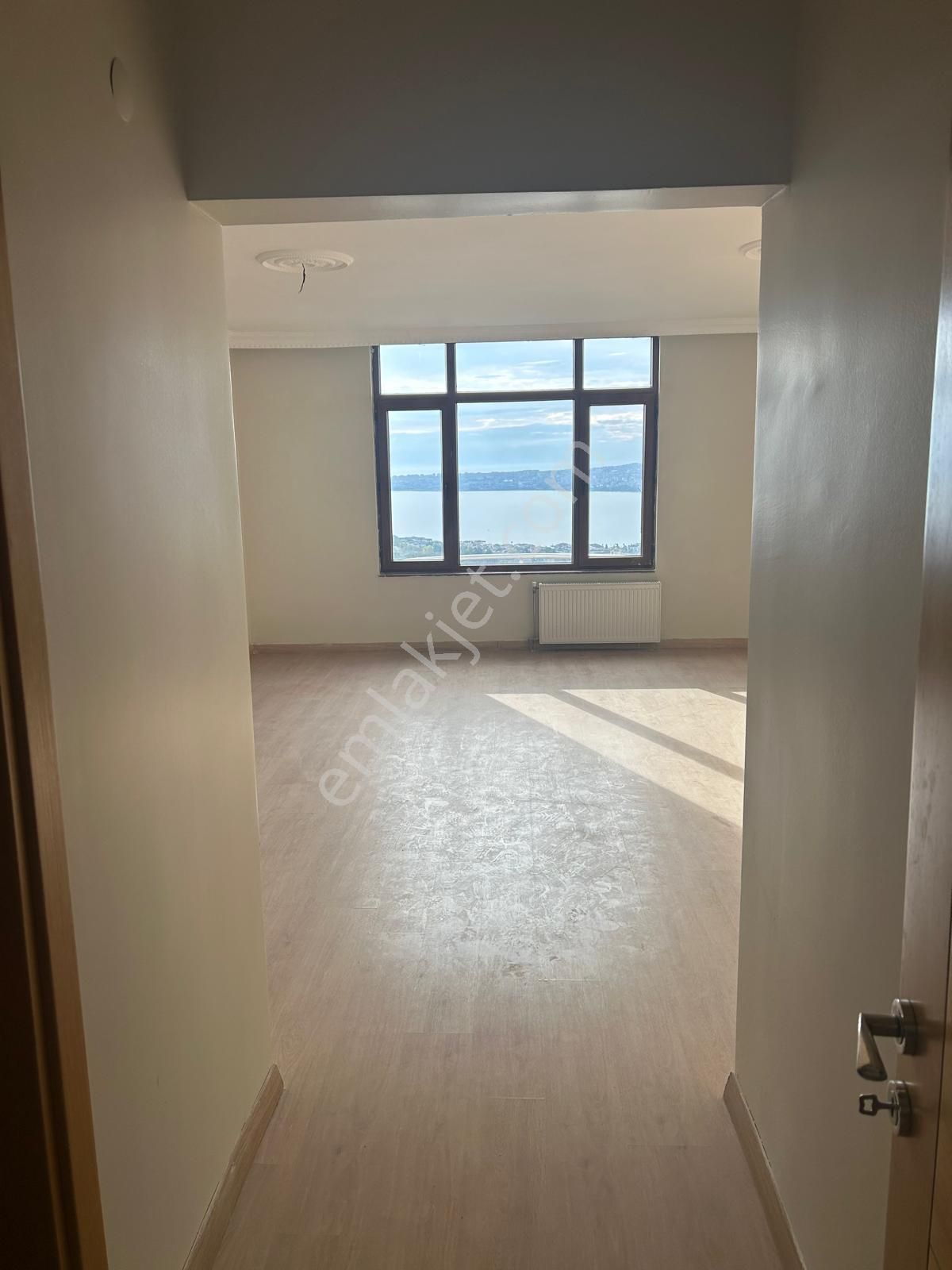 Büyükçekmecede Havuzlu Deniz Manzaralı Satılık Villa... - Görsel 3