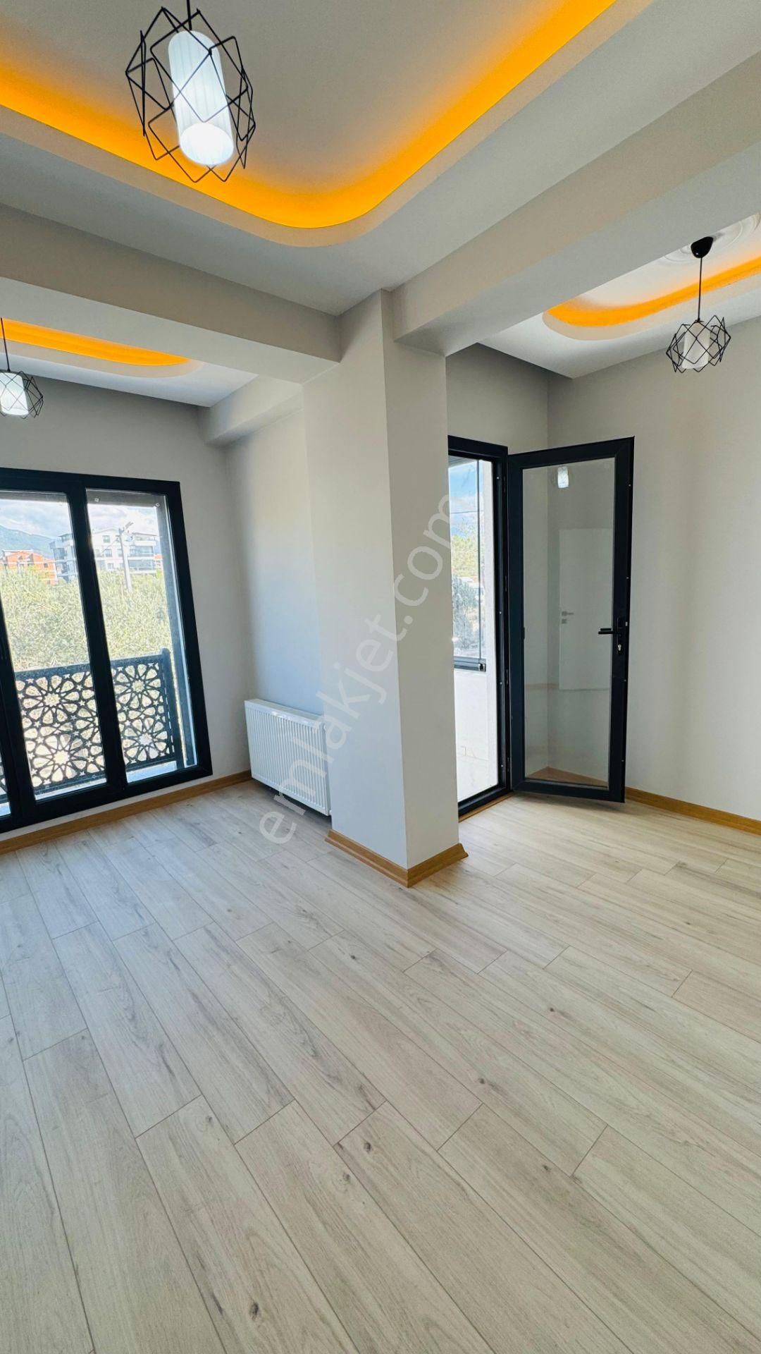 ** Kupon Emlak'tan Zeytinlide Özel Tasarım Satılık Villa** - Görsel 7