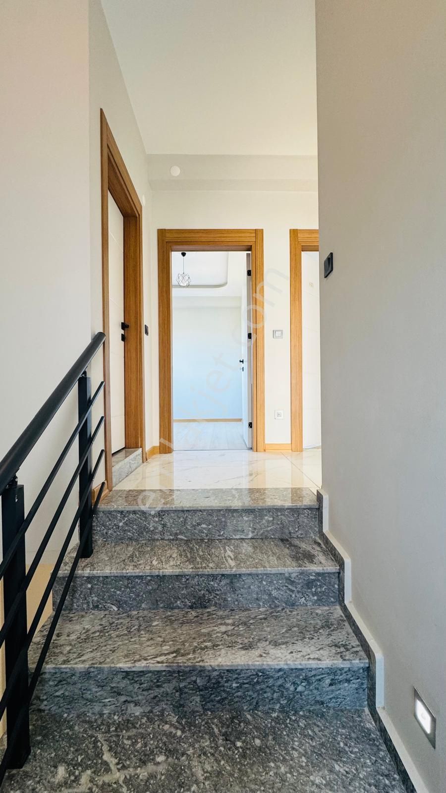 ** Kupon Emlak'tan Zeytinlide Özel Tasarım Satılık Villa** - Görsel 28